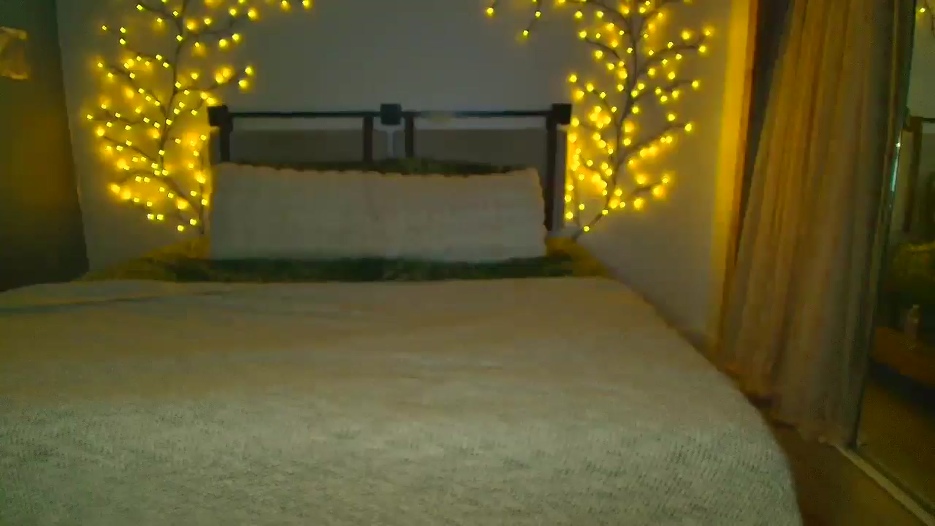 Gallery image thumbnail from JadeAmaryllis's myfreecams stream on, 01/28/2026, 14:52 image 13 of 20