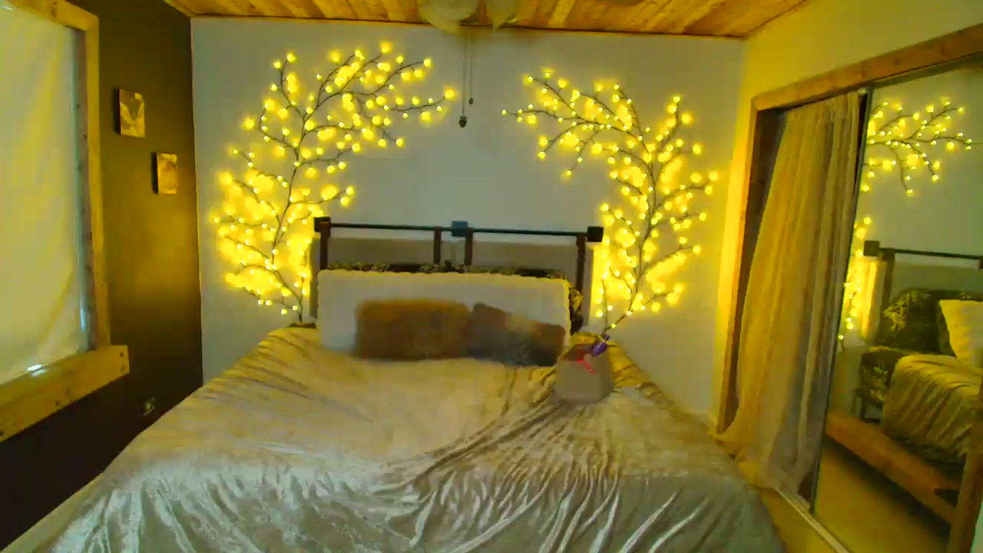 Gallery image thumbnail from JadeAmaryllis's myfreecams stream on, 02/19/2026, 15:33 image 5 of 20