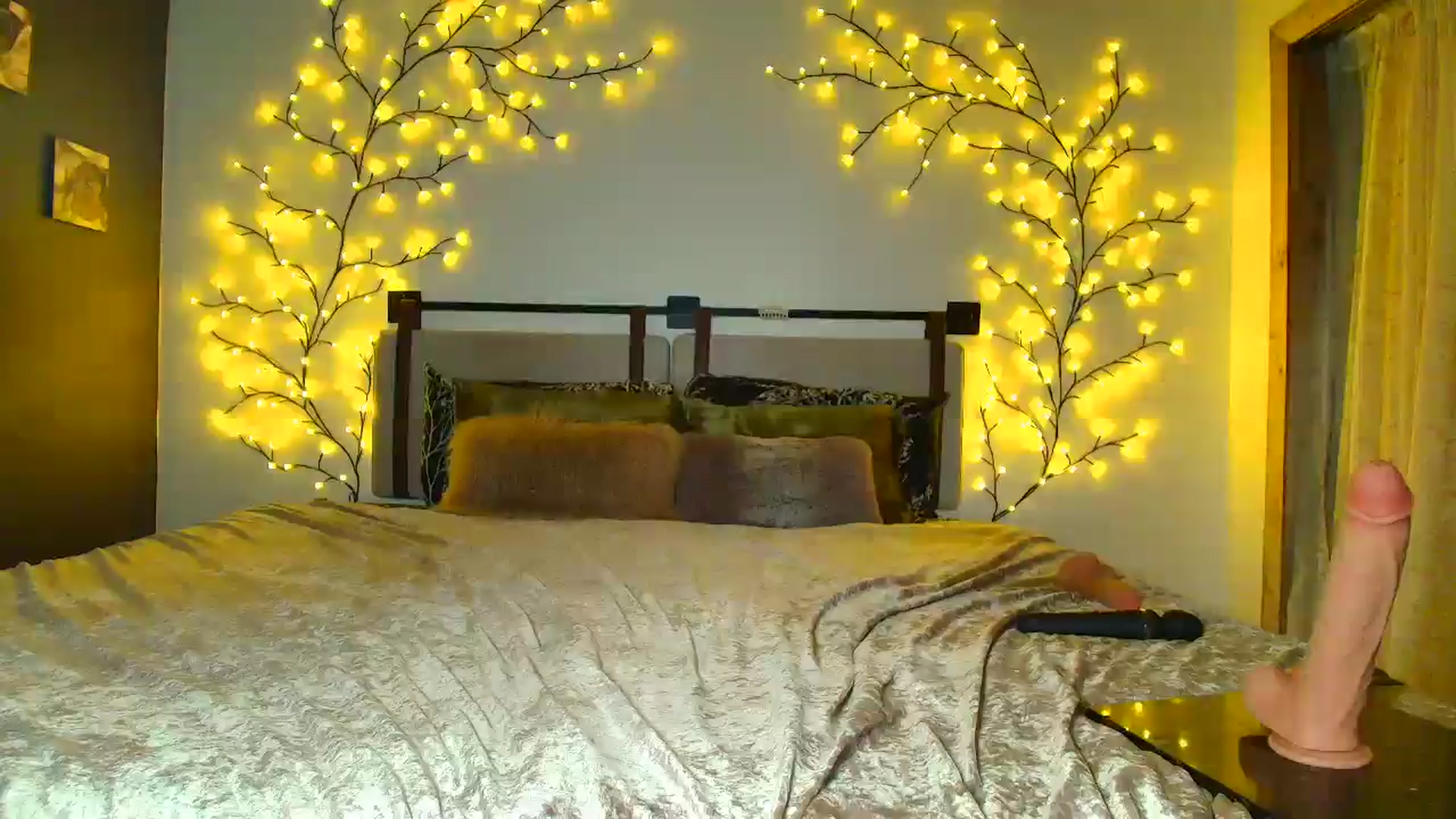 Gallery image thumbnail from JadeAmaryllis's myfreecams stream on, 02/21/2026, 20:29 image 4 of 20