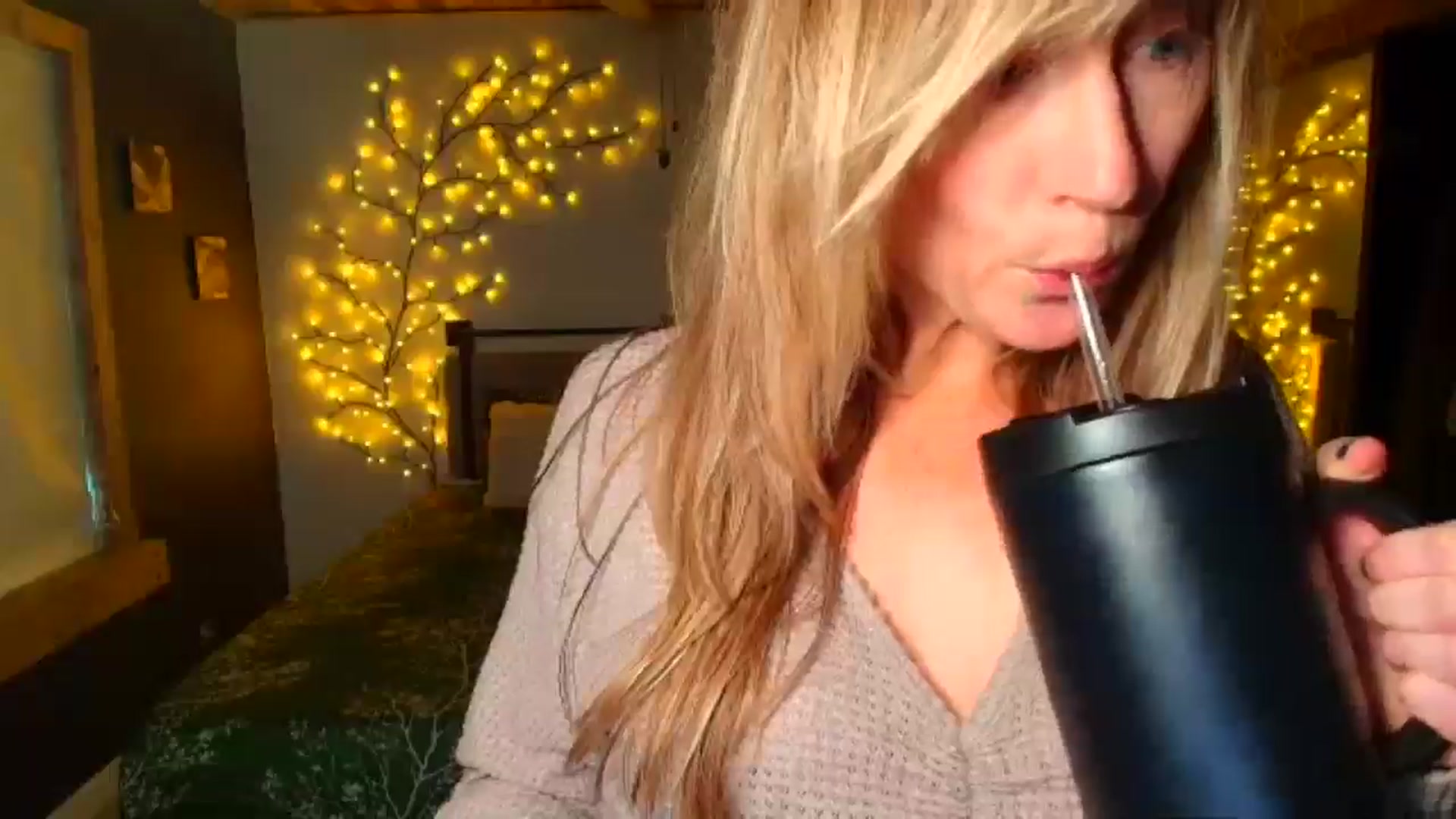 Gallery image thumbnail from JadeAmaryllis's myfreecams stream on, 03/15/2026, 14:26 image 16 of 20