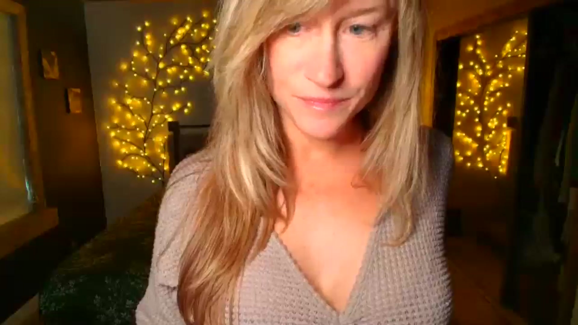 Gallery image thumbnail from JadeAmaryllis's myfreecams stream on, 03/15/2026, 14:26 image 11 of 20