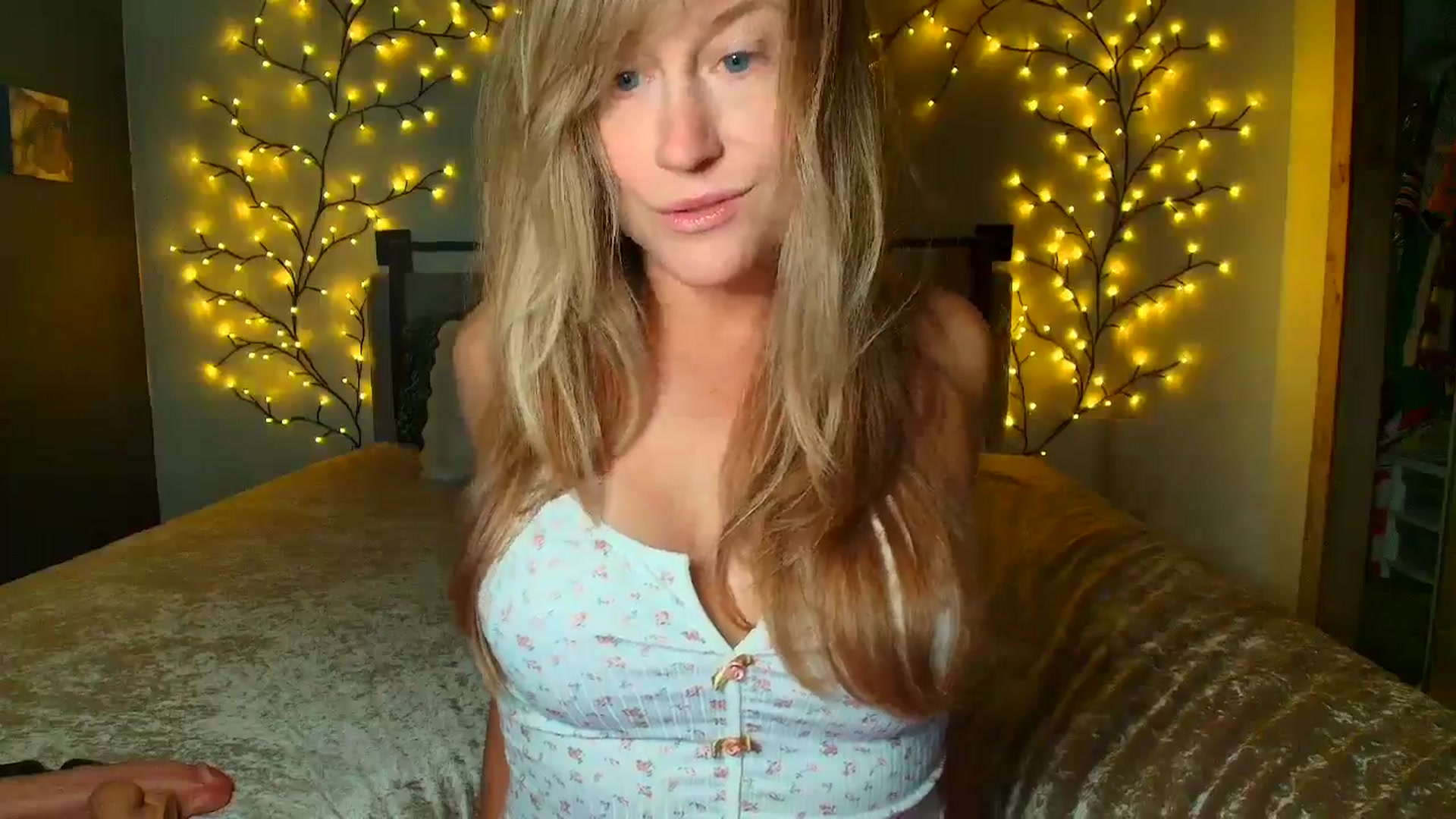 Gallery image thumbnail from JadeAmaryllis's myfreecams stream on, 03/21/2026, 15:05 image 5 of 20
