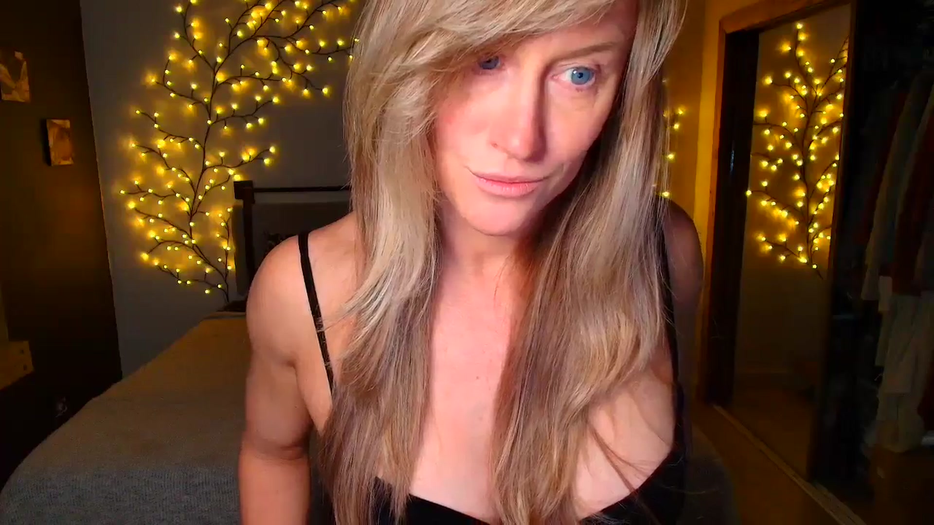 Gallery image thumbnail from JadeAmaryllis's myfreecams stream on, 03/24/2026, 15:12 image 15 of 20