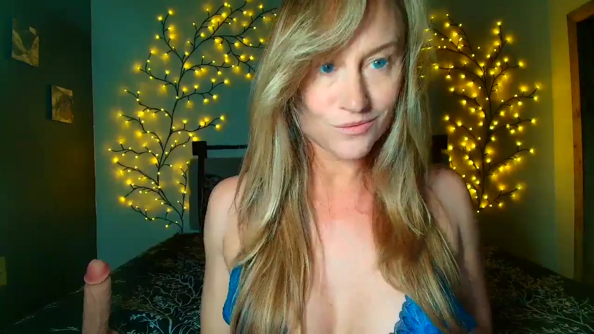 Gallery image thumbnail from JadeAmaryllis's myfreecams stream on, 03/31/2026, 16:50 image 17 of 20
