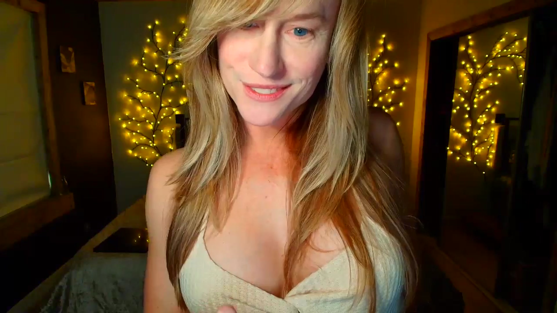 Gallery image thumbnail from JadeAmaryllis's myfreecams stream on, 04/07/2026, 15:32 image 7 of 20