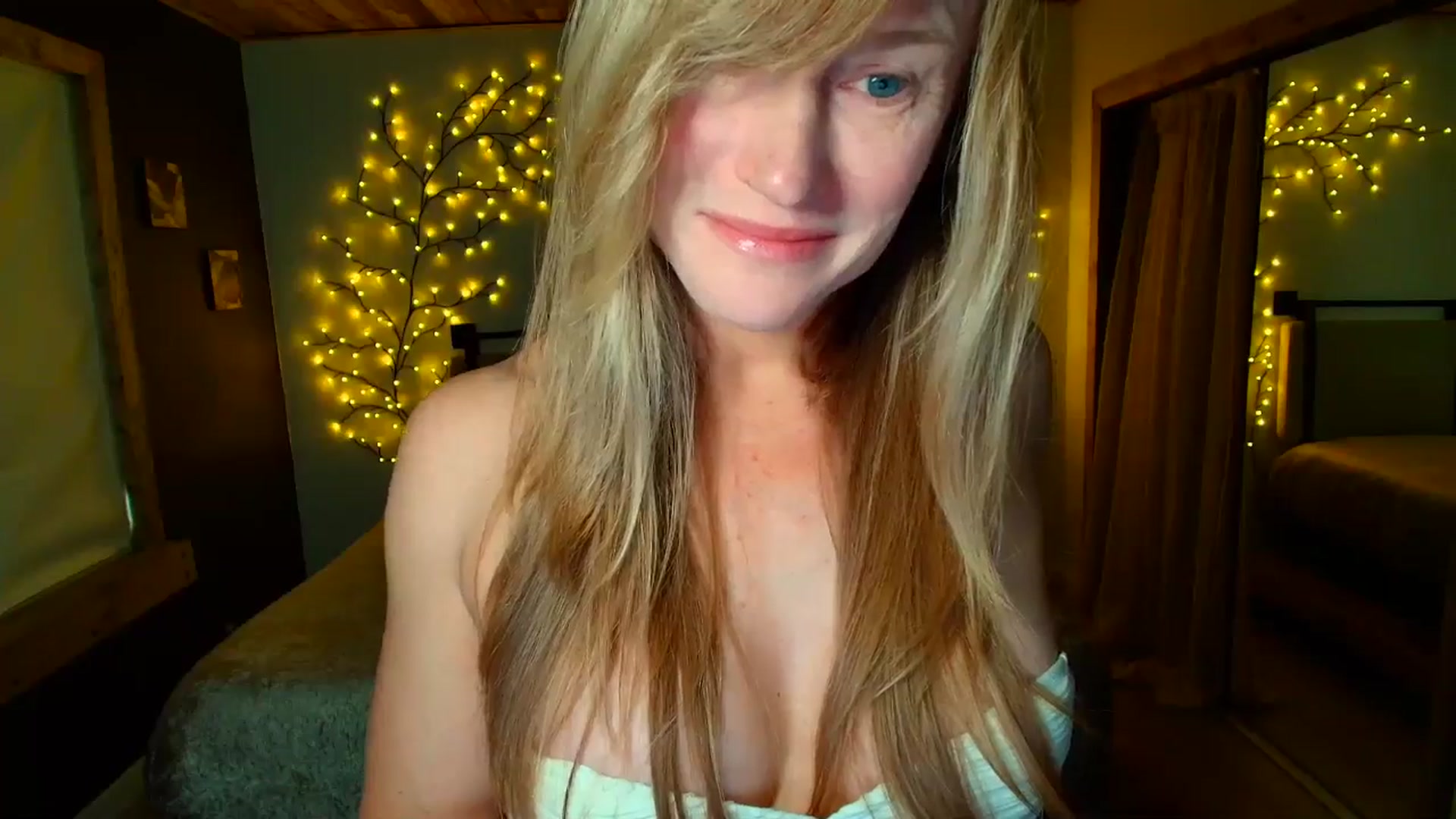 Gallery image thumbnail from JadeAmaryllis's myfreecams stream on, 04/08/2026, 14:21 image 13 of 20