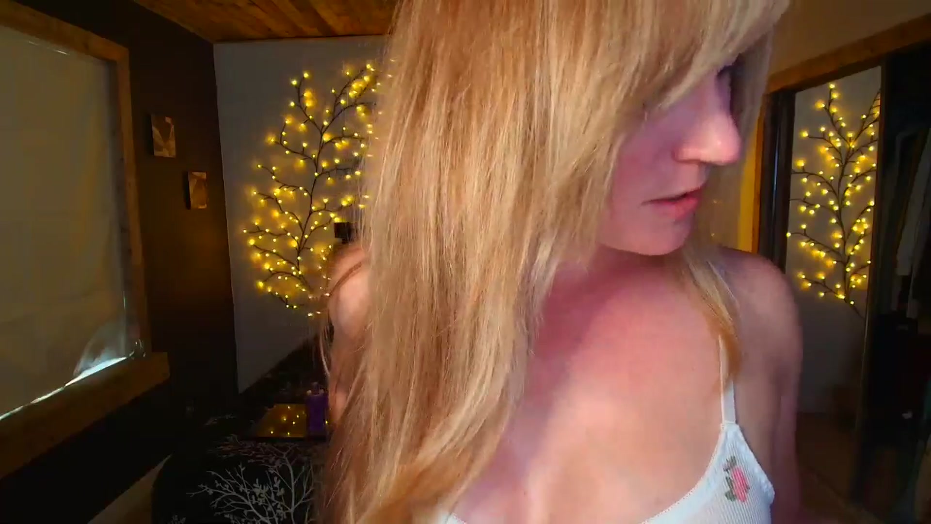 Gallery image thumbnail from JadeAmaryllis's myfreecams stream on, 04/14/2026, 15:18 image 9 of 20