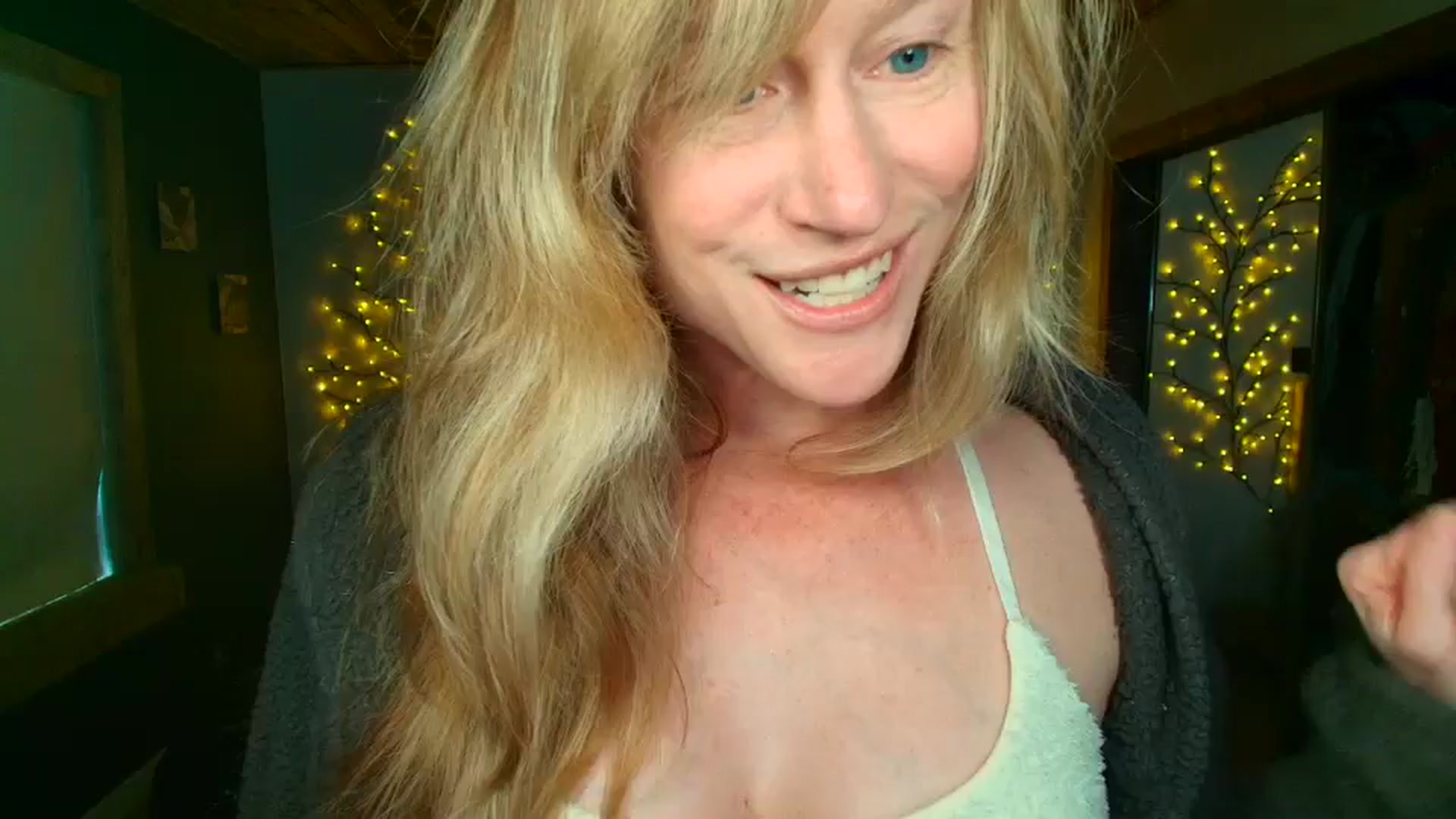 Gallery image thumbnail from JadeAmaryllis's myfreecams stream on, 04/16/2026, 13:54 image 1 of 20