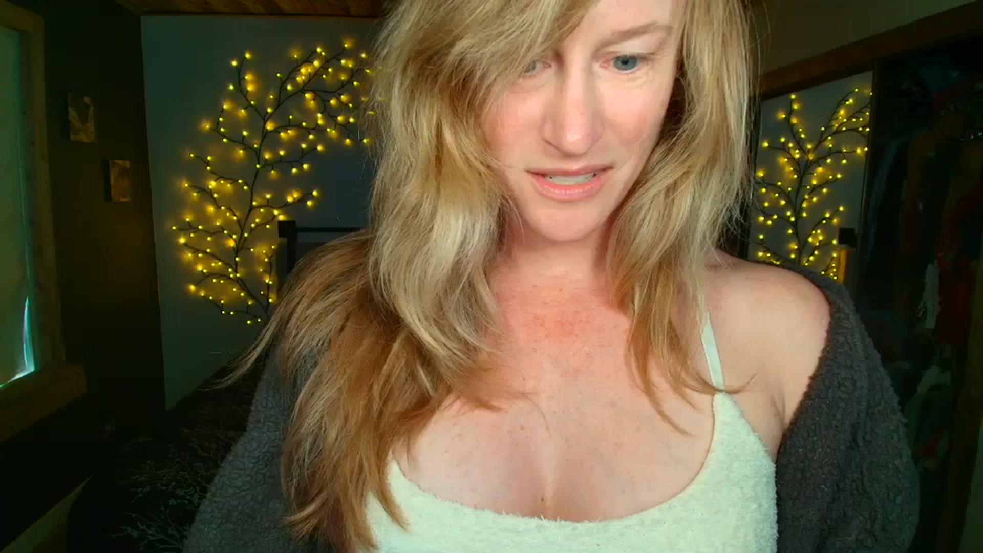 Gallery image thumbnail from JadeAmaryllis's myfreecams stream on, 04/16/2026, 13:54 image 16 of 20
