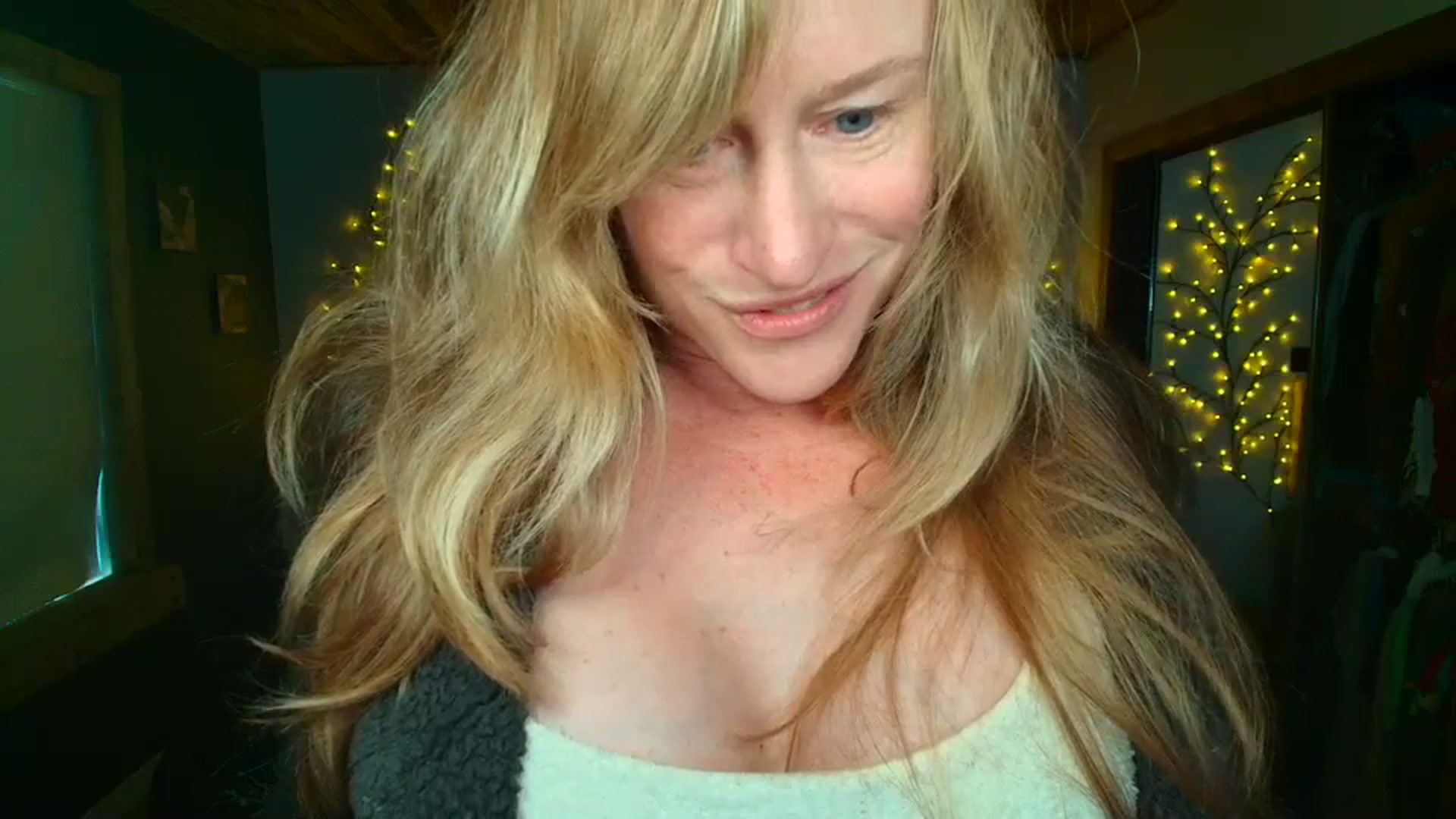 Gallery image thumbnail from JadeAmaryllis's myfreecams stream on, 04/16/2026, 13:54 image 4 of 20