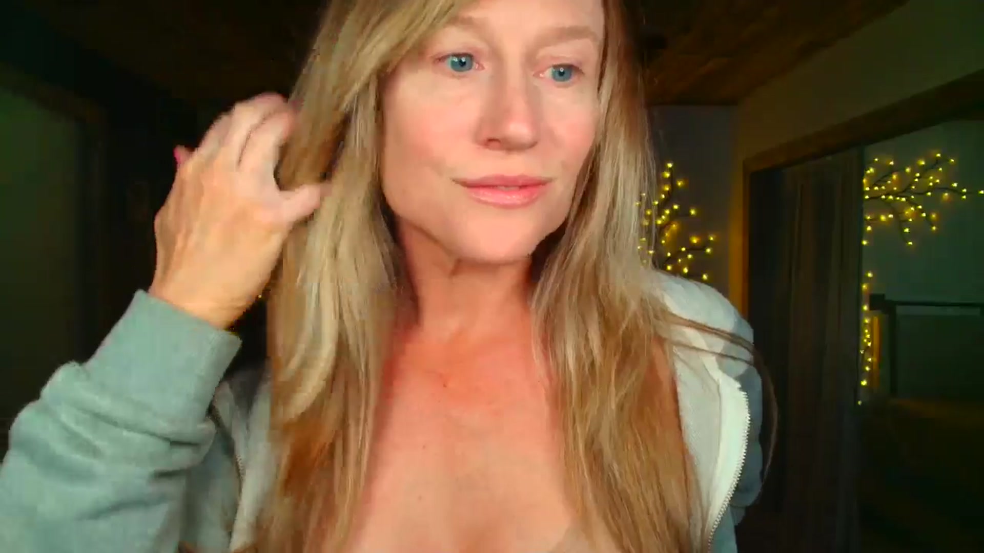 Gallery image thumbnail from JadeAmaryllis's myfreecams stream on, 04/17/2026, 15:14 image 6 of 20