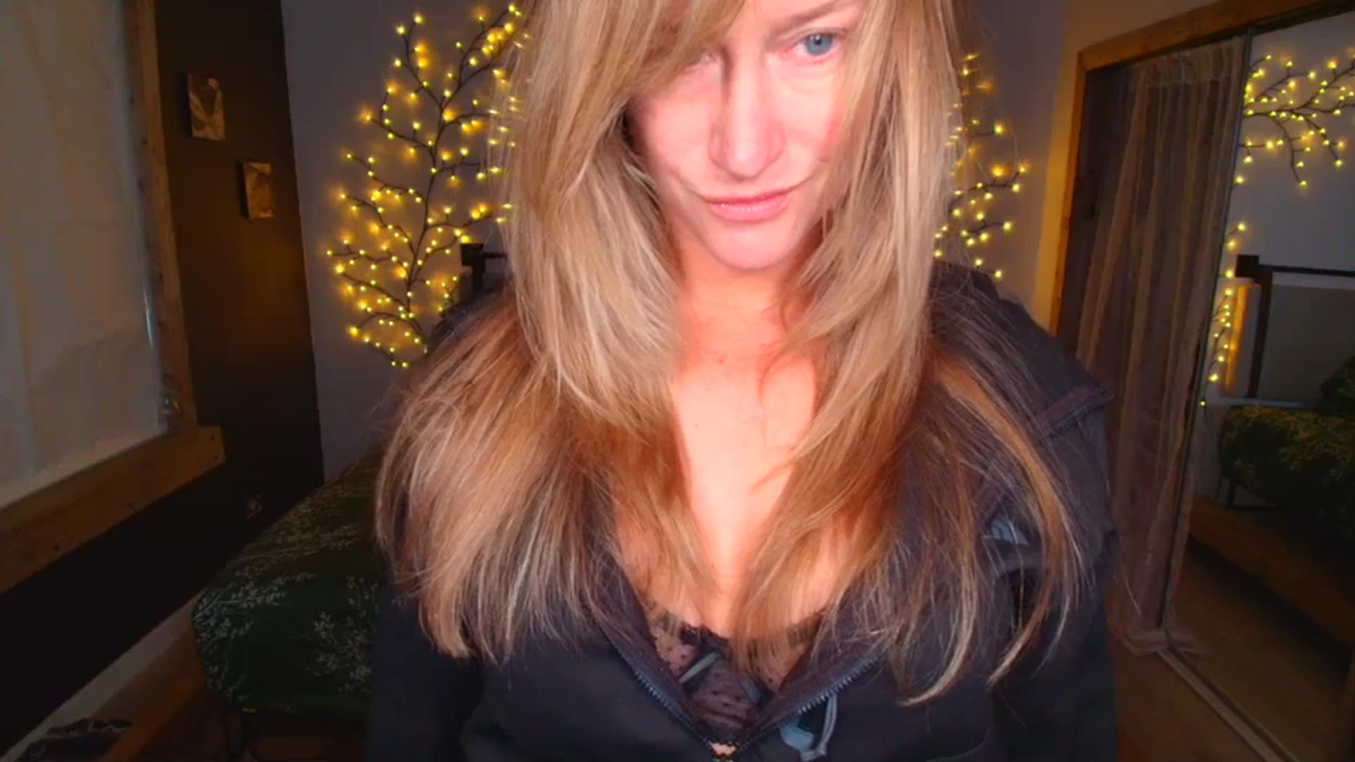 Gallery image thumbnail from JadeAmaryllis's myfreecams stream on, 04/19/2026, 14:49 image 15 of 20