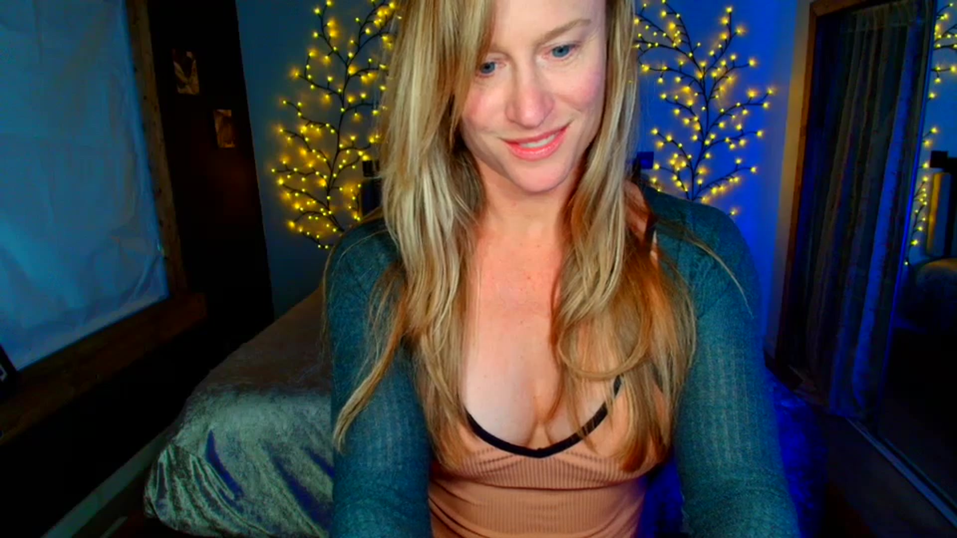 Gallery image thumbnail from JadeAmaryllis's myfreecams stream on, 04/28/2026, 16:06 image 4 of 20