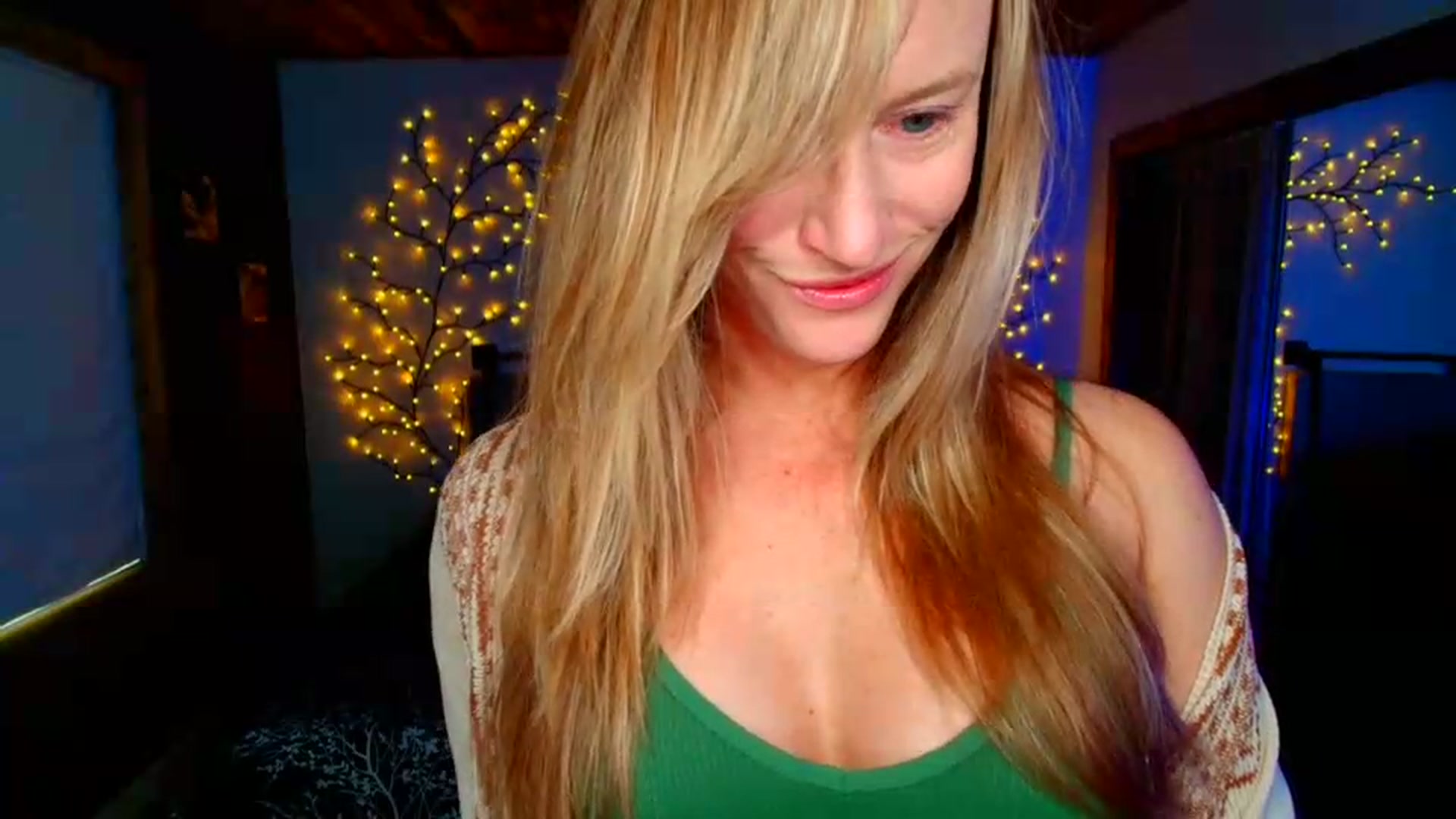 Gallery image thumbnail from JadeAmaryllis's myfreecams stream on, 05/03/2026, 14:08 image 15 of 20