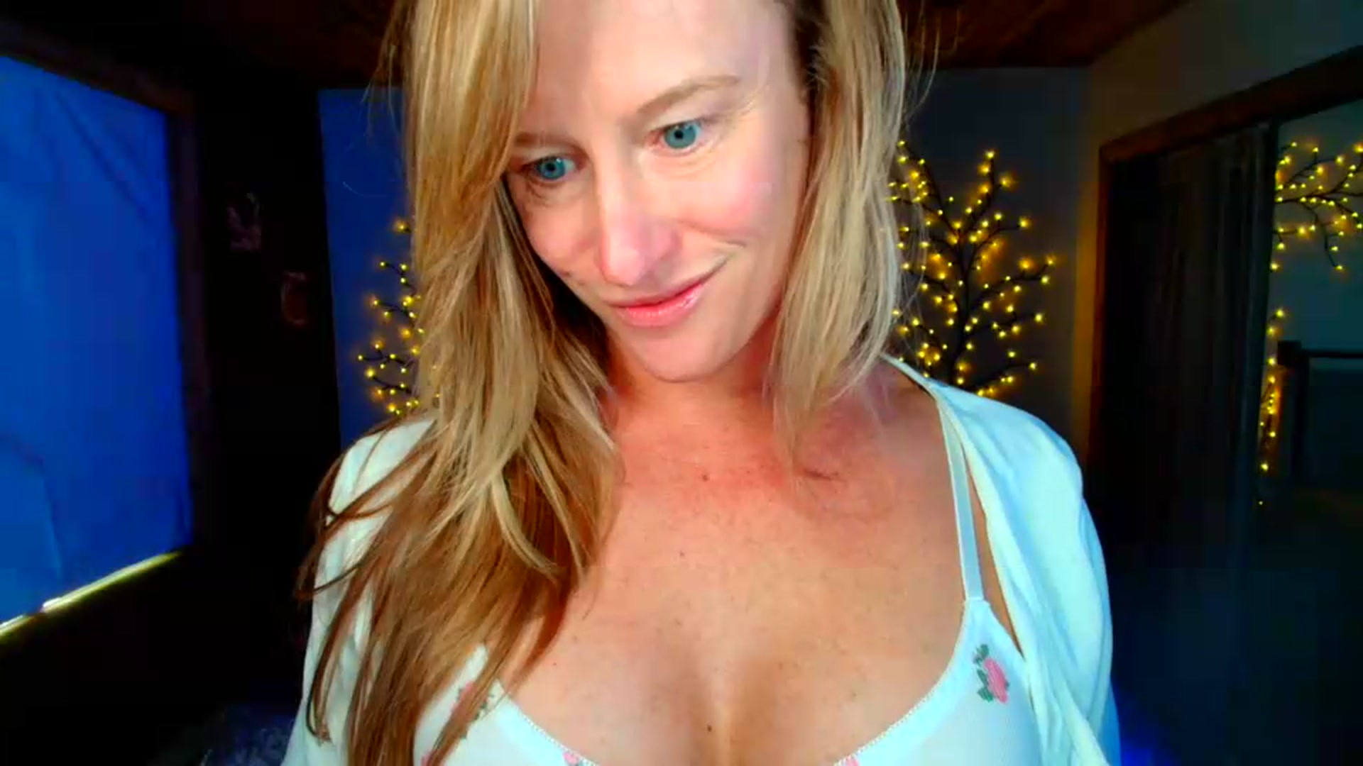 Gallery image thumbnail from JadeAmaryllis's myfreecams stream on, 05/11/2026, 15:51 image 11 of 20