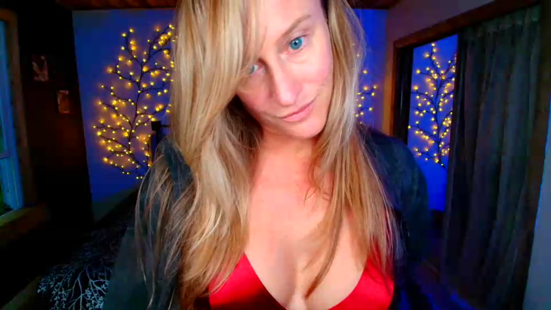 Gallery image thumbnail from JadeAmaryllis's myfreecams stream on, 05/18/2026, 15:37 image 16 of 20