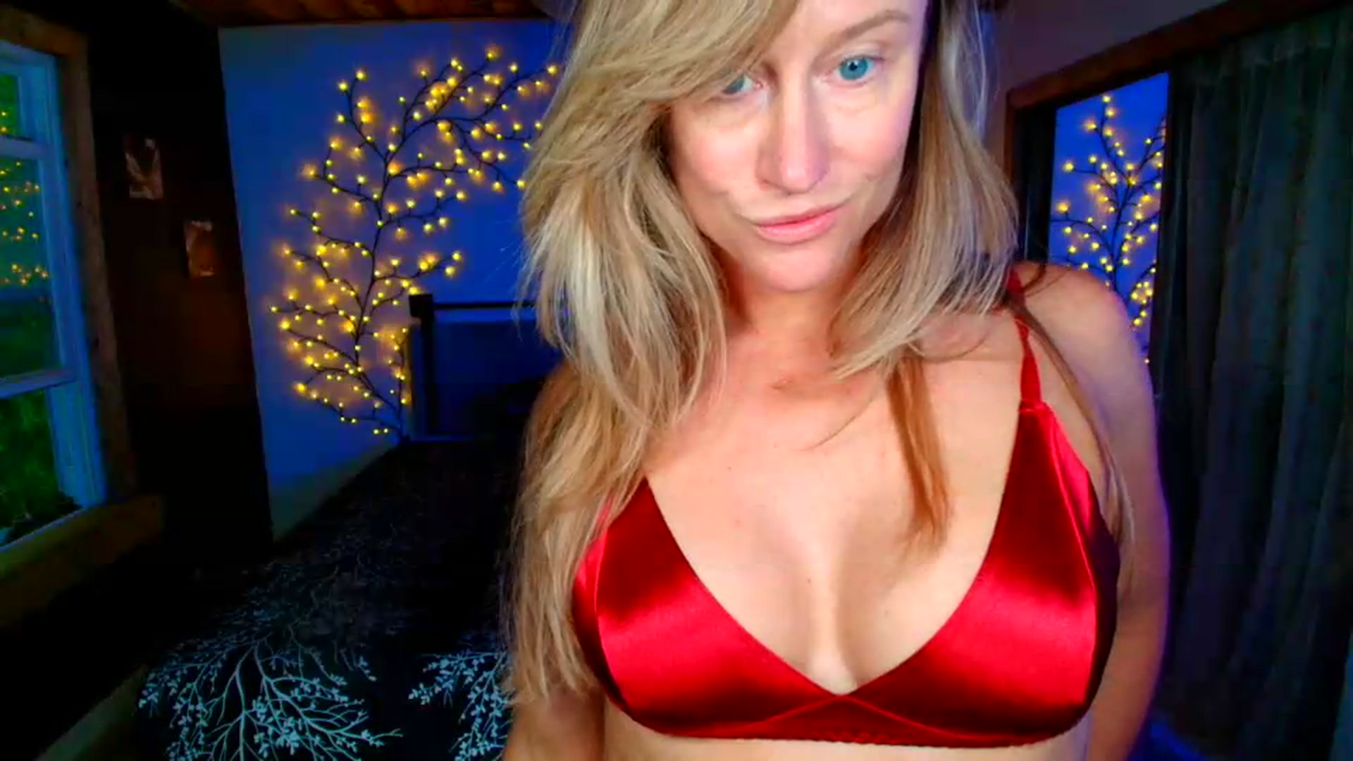 Gallery image thumbnail from JadeAmaryllis's myfreecams stream on, 05/18/2026, 15:37 image 6 of 20