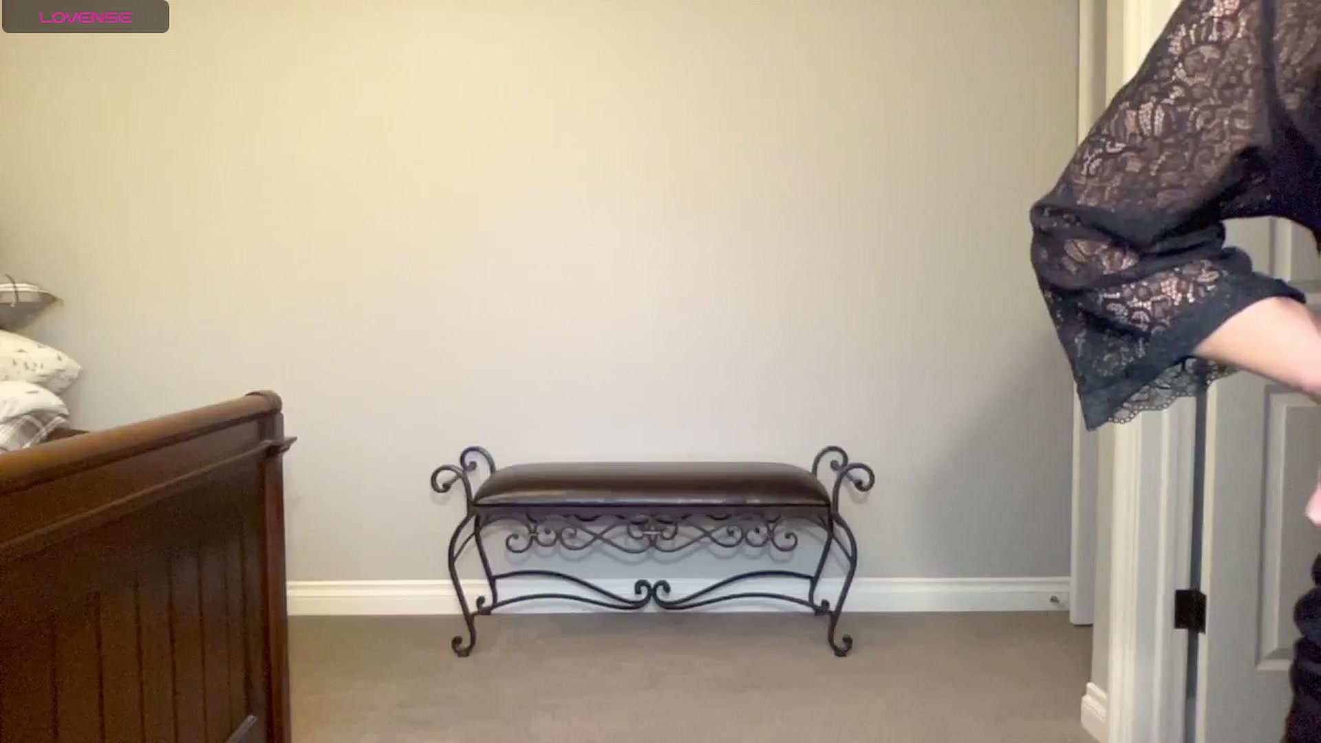 Gallery image thumbnail from JadeBirthday's myfreecams stream on, 04/21/2025, 01:38 image 14 of 20