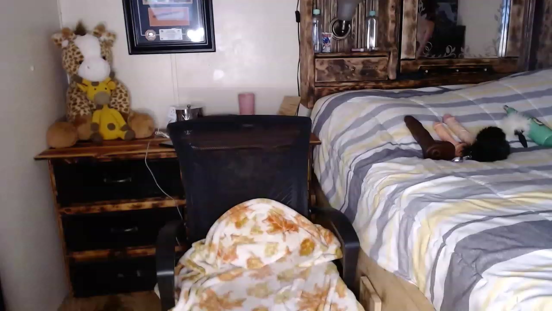 Gallery image thumbnail from JadeDixxin's myfreecams stream on, 11/17/2022, 17:13 image 18 of 20