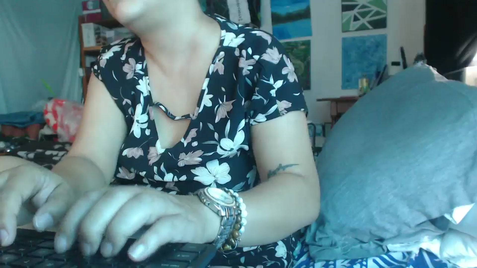 Gallery image thumbnail from JadeLondonXo's myfreecams stream on, 07/30/2024, 17:00 image 9 of 20