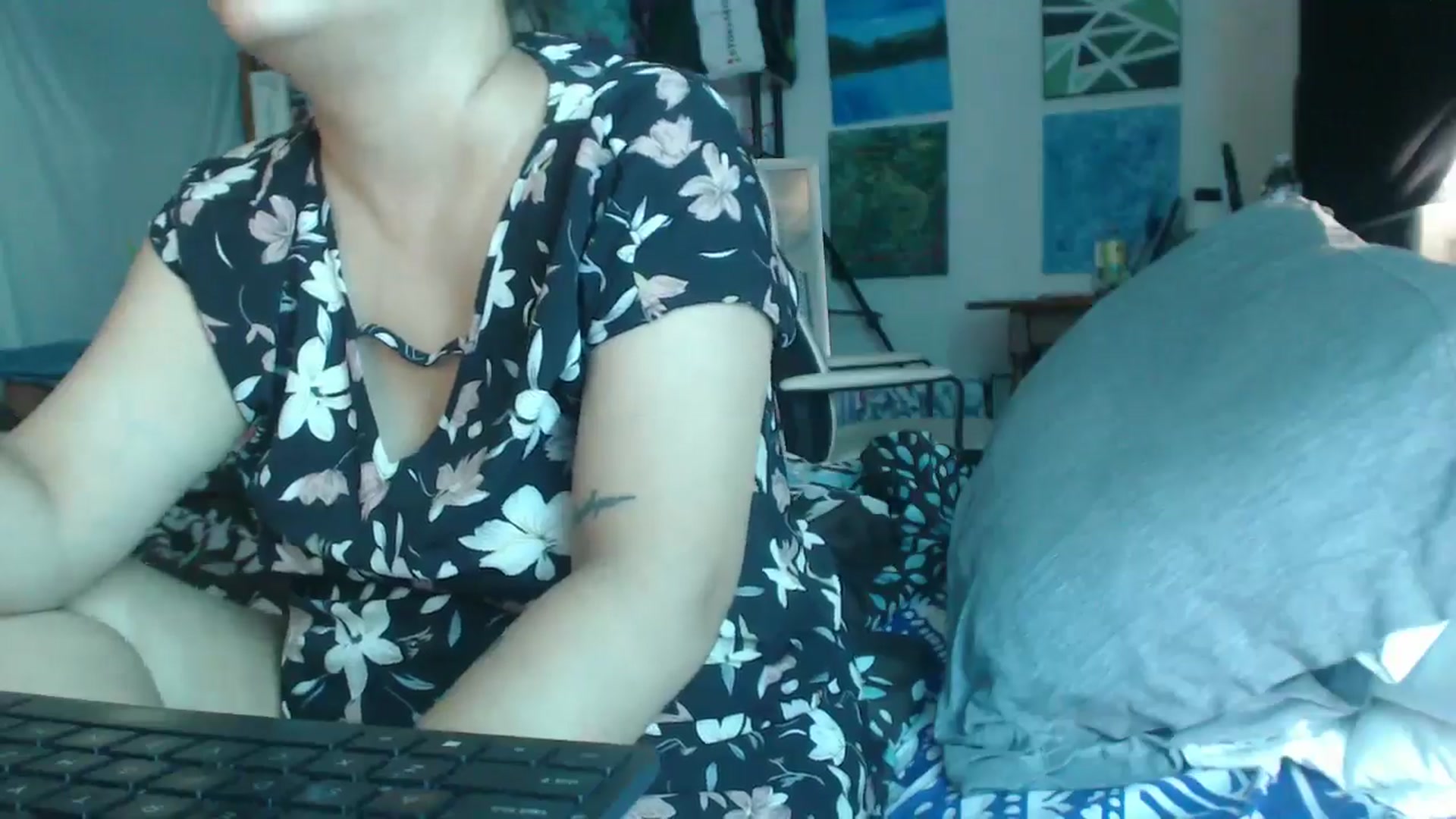 Gallery image thumbnail from JadeLondonXo's myfreecams stream on, 07/30/2024, 17:00 image 8 of 20