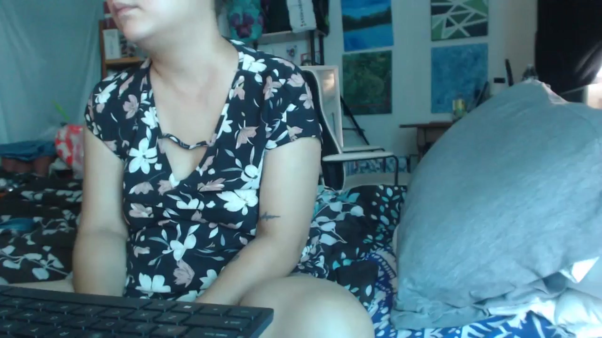 Gallery image thumbnail from JadeLondonXo's myfreecams stream on, 07/30/2024, 17:00 image 13 of 20