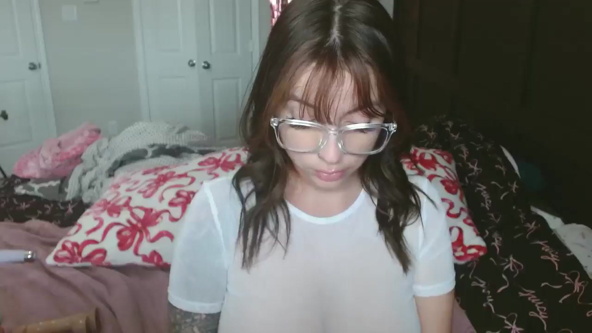 Gallery image thumbnail from JadeNicolee_'s myfreecams stream on, 02/10/2026, 20:49 image 19 of 20