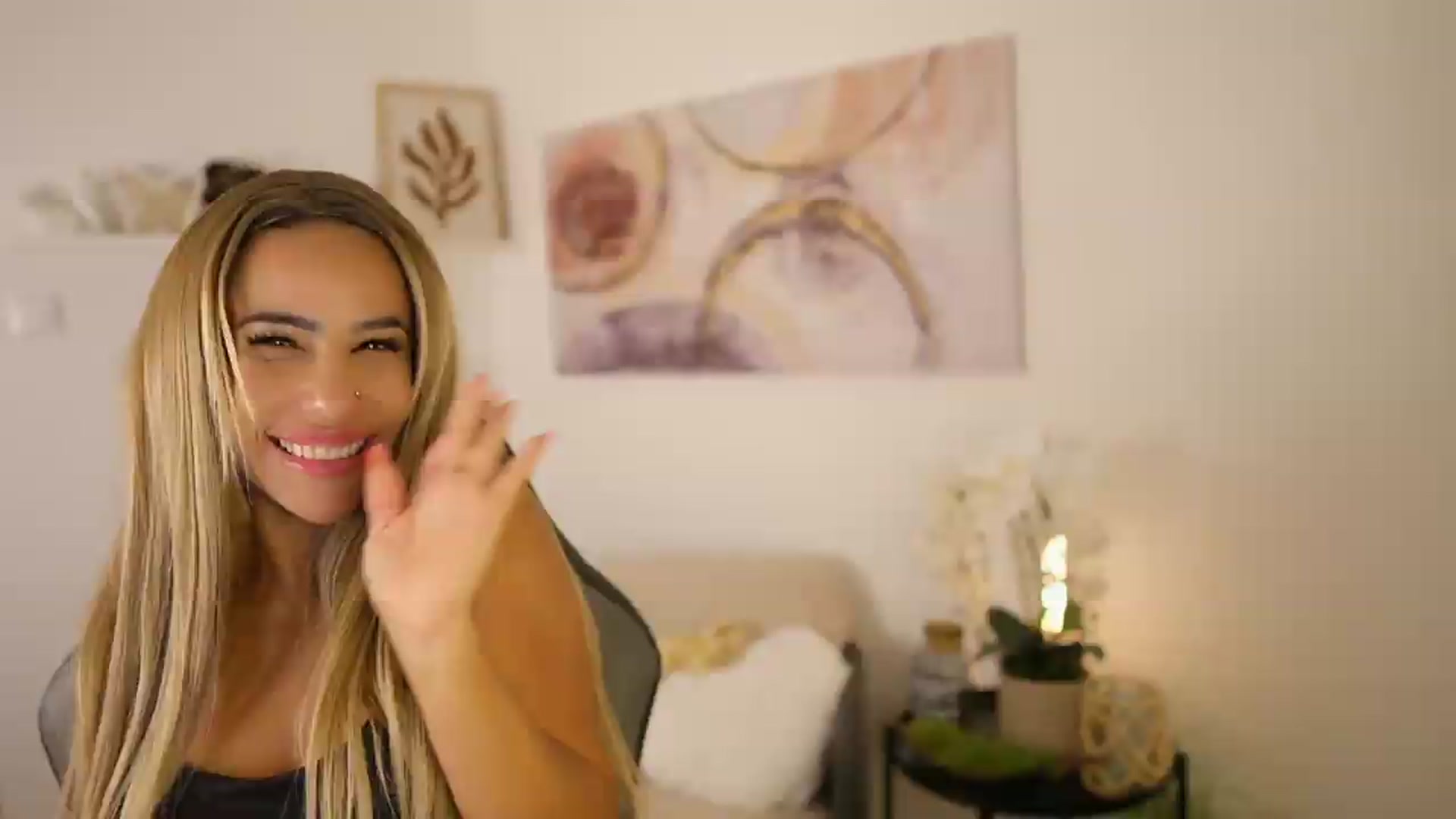 Gallery image thumbnail from Jade_Davin's myfreecams stream on, 07/19/2026, 09:59 image 11 of 20