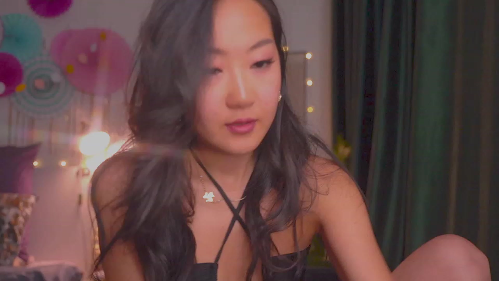 Gallery image thumbnail from Jade_Grail69's myfreecams stream on, 12/10/2022, 12:32 image 5 of 20