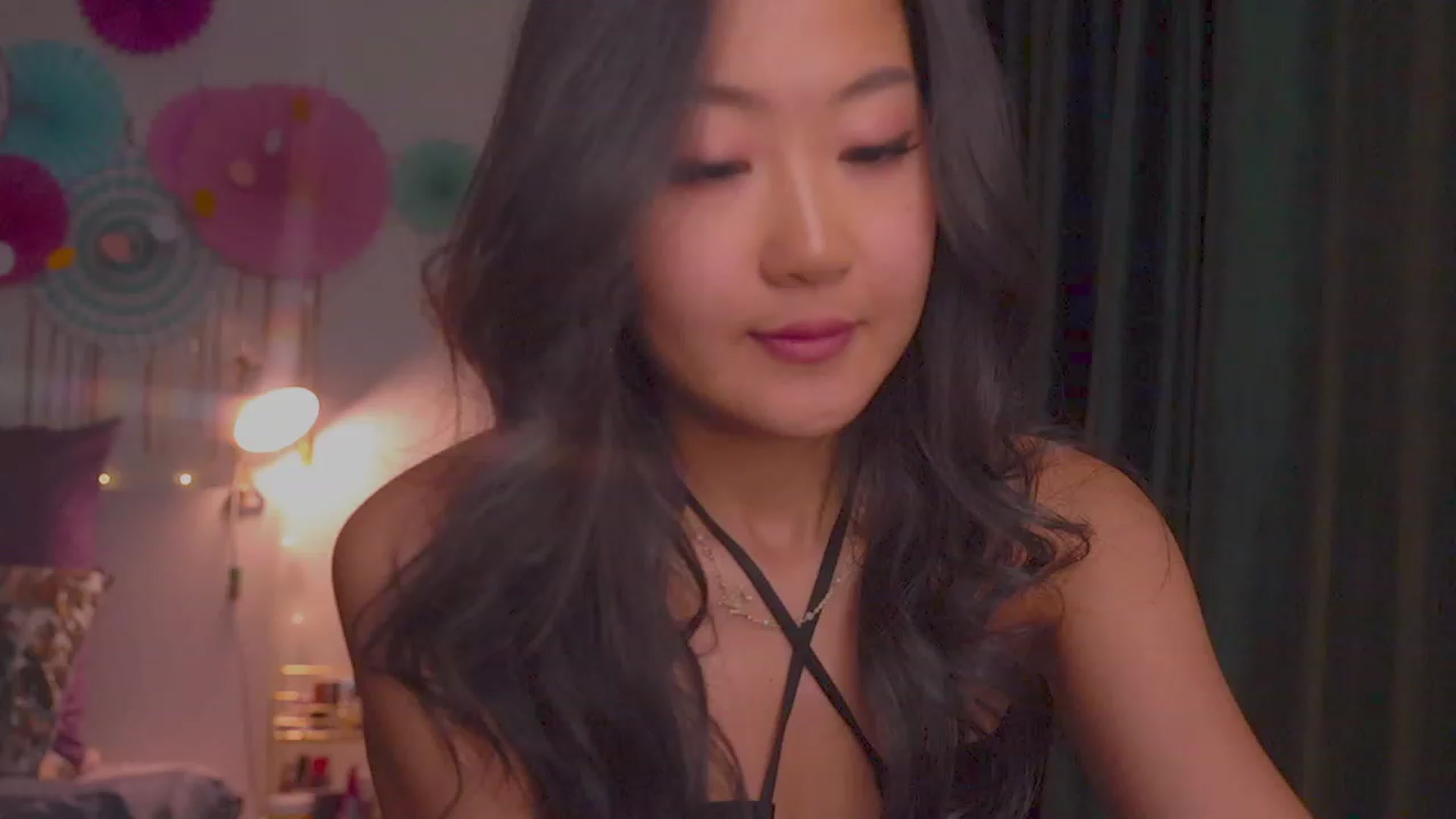 Gallery image thumbnail from Jade_Grail69's myfreecams stream on, 12/10/2022, 12:32 image 7 of 20