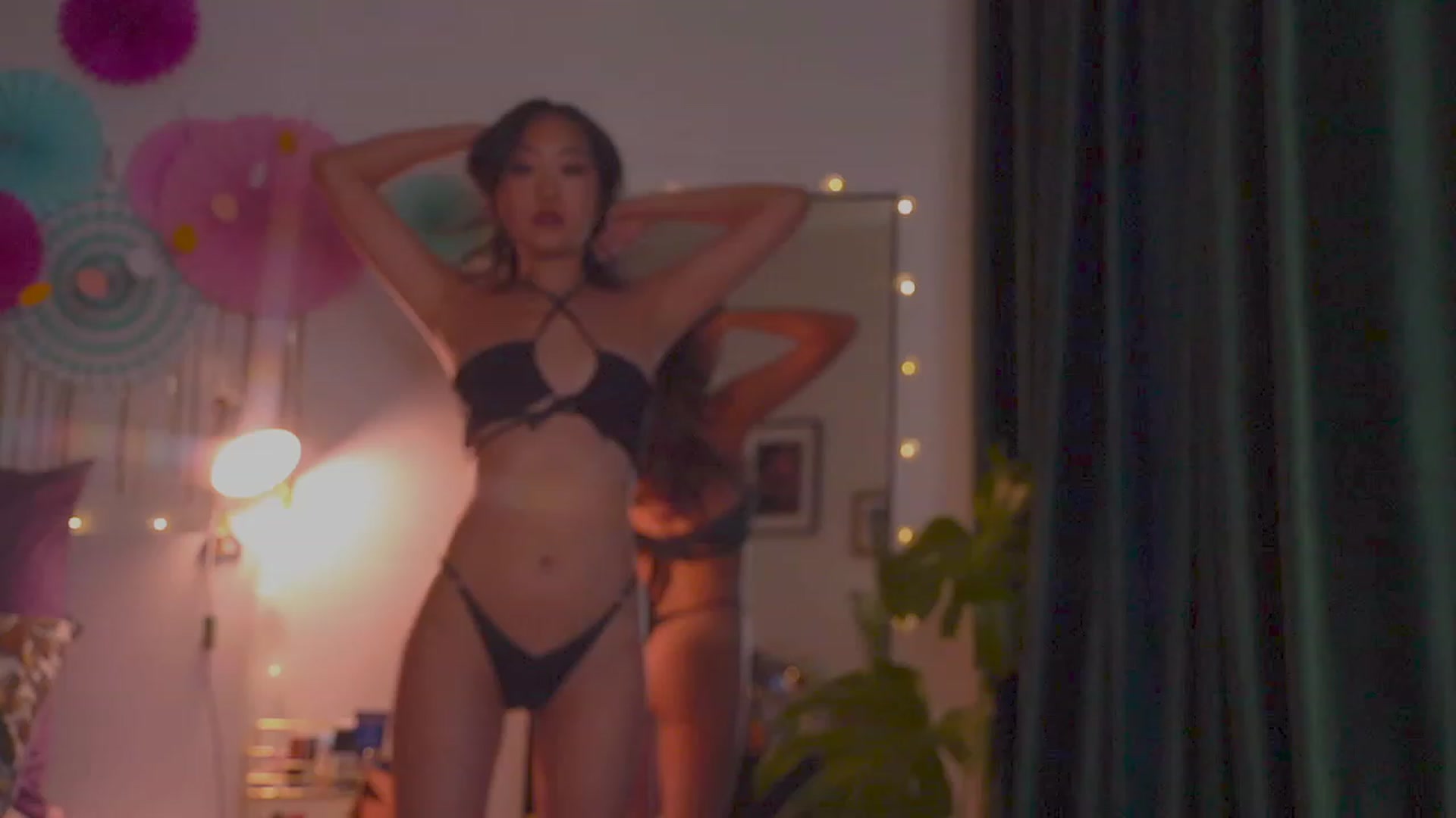 Gallery image thumbnail from Jade_Grail69's myfreecams stream on, 12/10/2022, 12:59 image 1 of 20