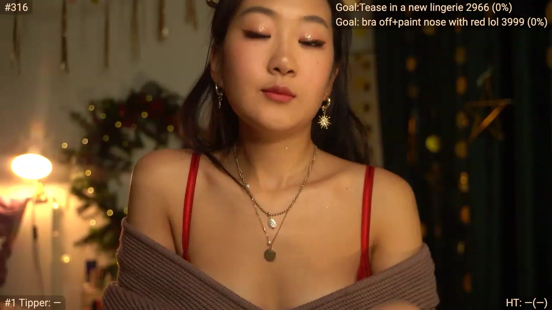 Gallery image thumbnail from Jade_Grail69's myfreecams stream on, 12/21/2022, 19:19 image 19 of 20
