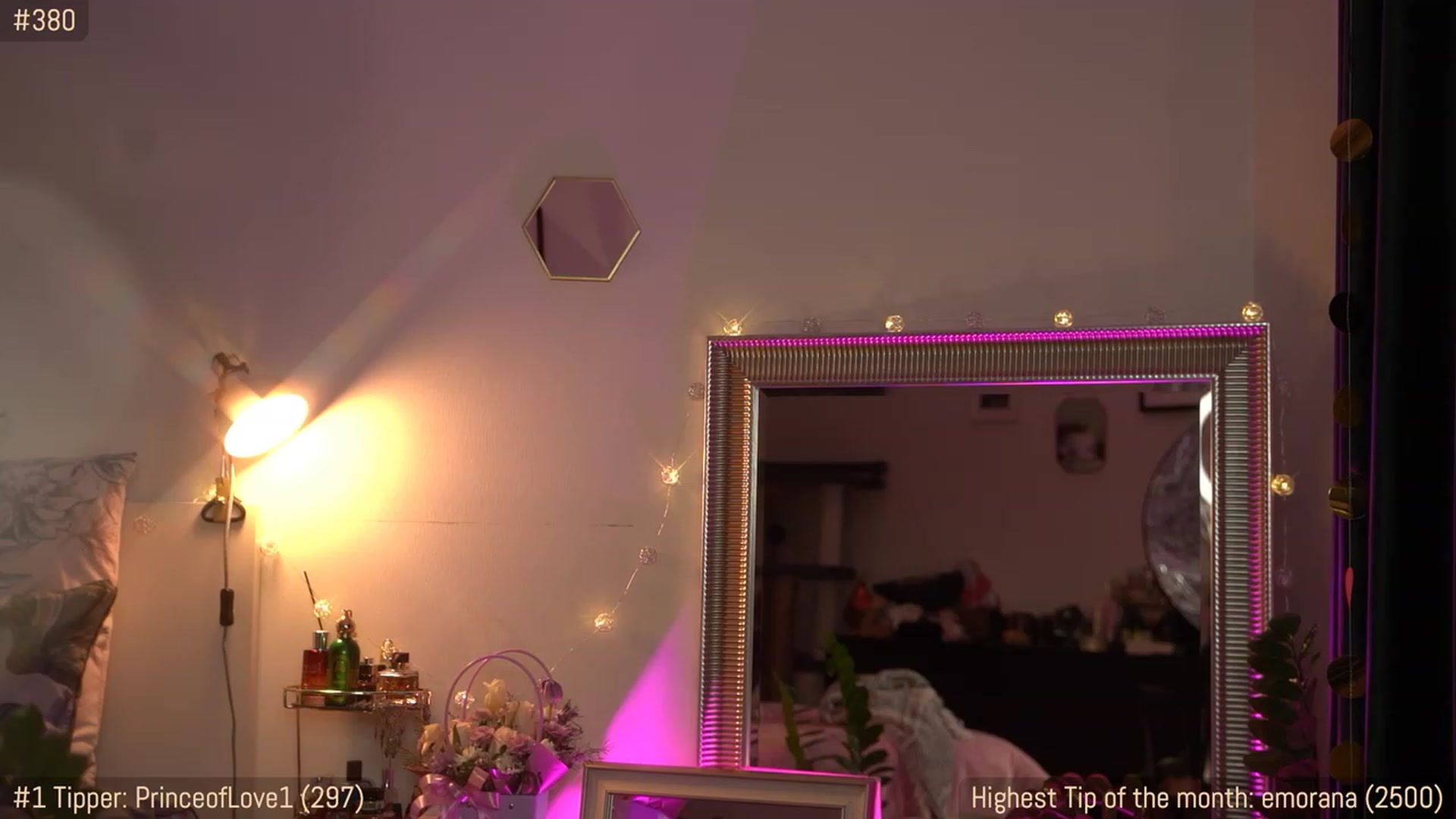 Gallery image thumbnail from Jade_Grail69's myfreecams stream on, 04/12/2023, 18:56 image 5 of 20
