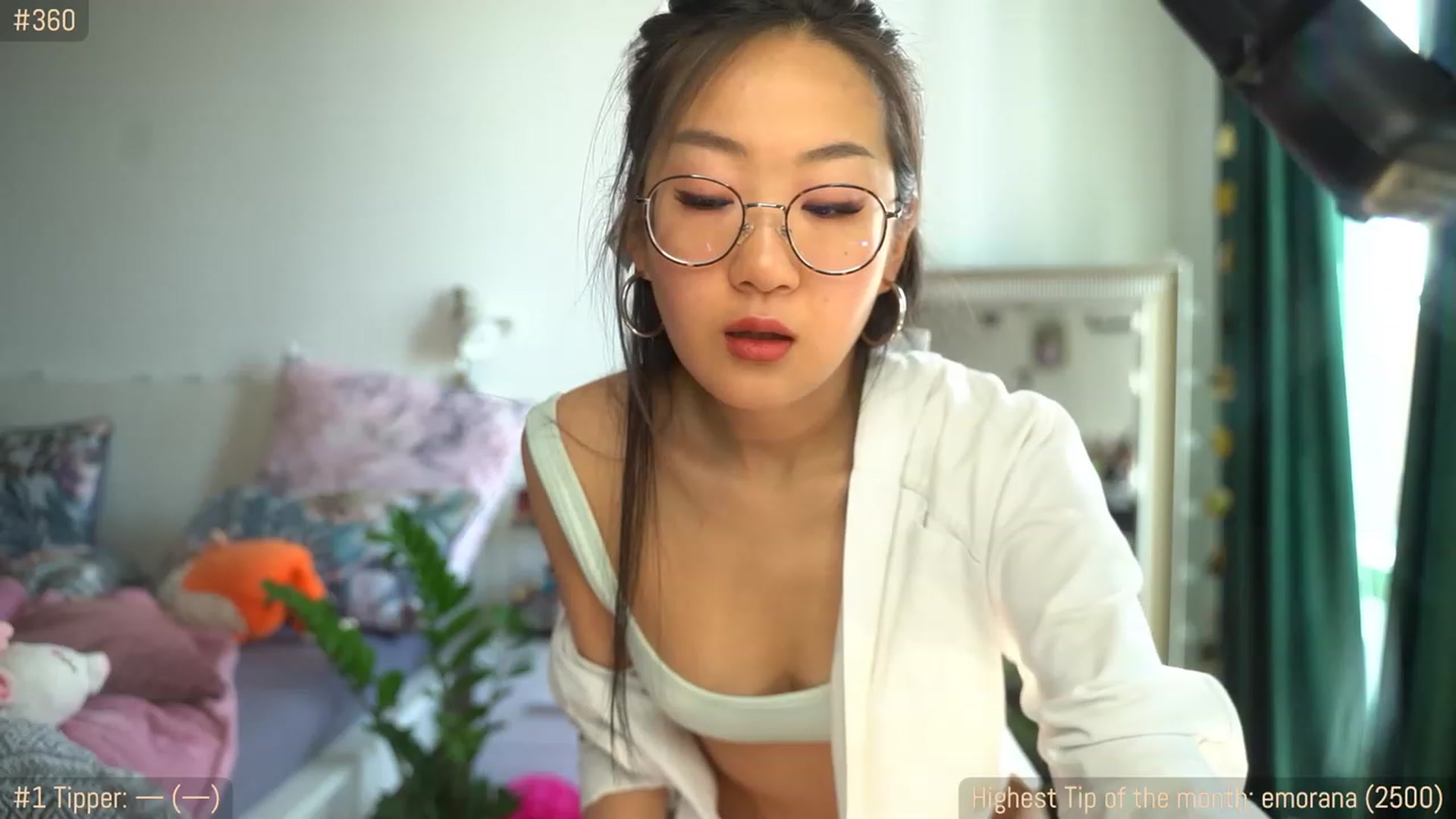 Gallery image thumbnail from Jade_Grail69's myfreecams stream on, 04/13/2023, 08:37 image 7 of 20