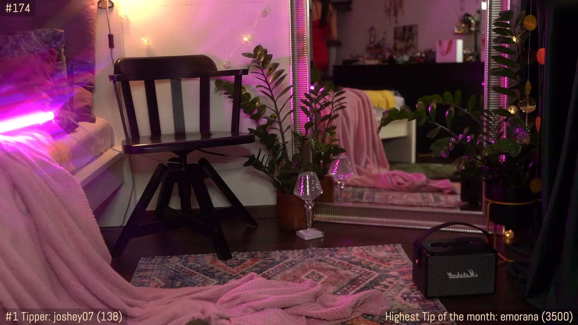 Gallery image thumbnail from Jade_Grail69's myfreecams stream on, 04/28/2023, 20:09 image 15 of 20
