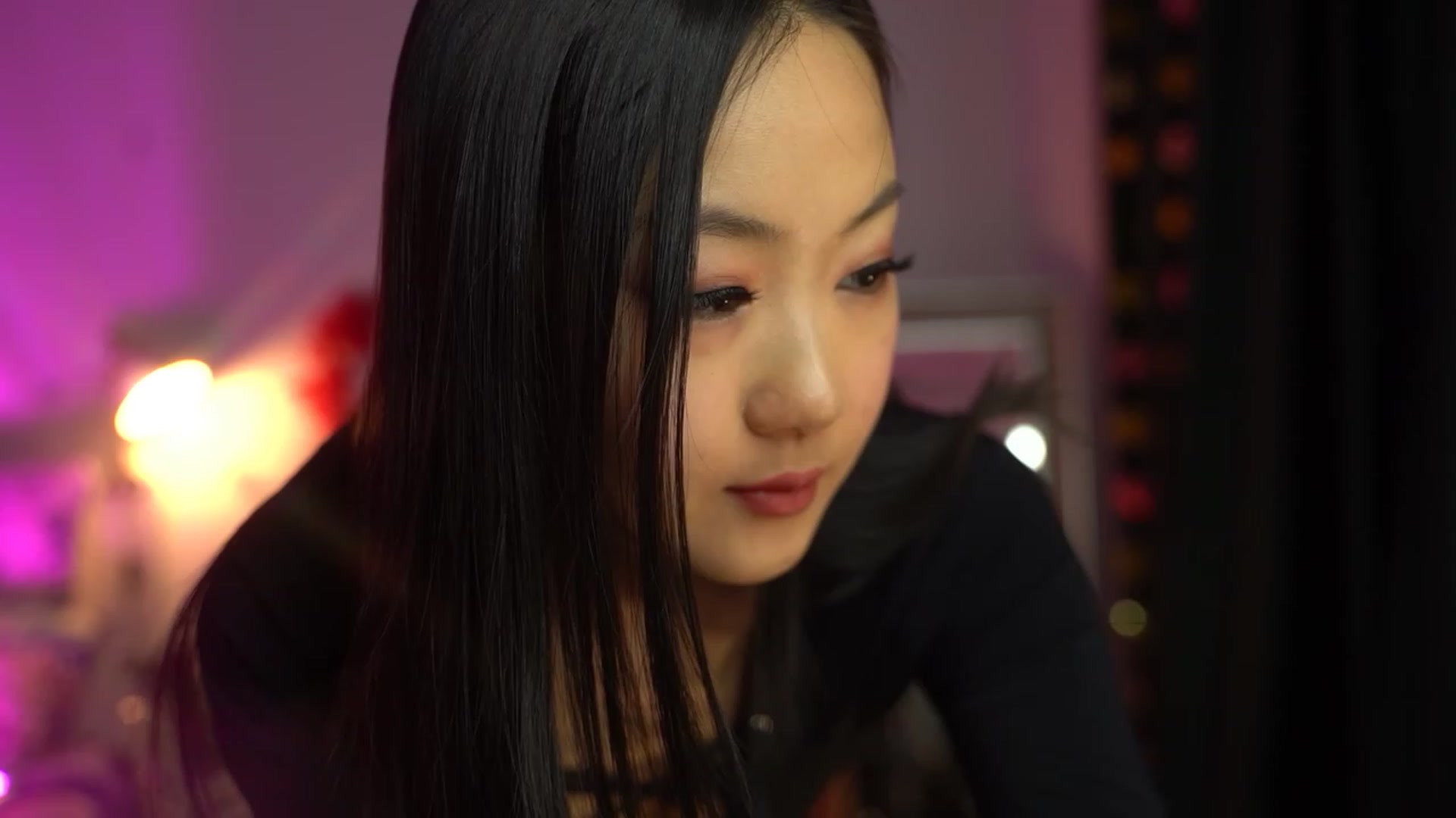 Gallery image thumbnail from Jade_Grail69's myfreecams stream on, 05/13/2023, 18:04 image 4 of 20