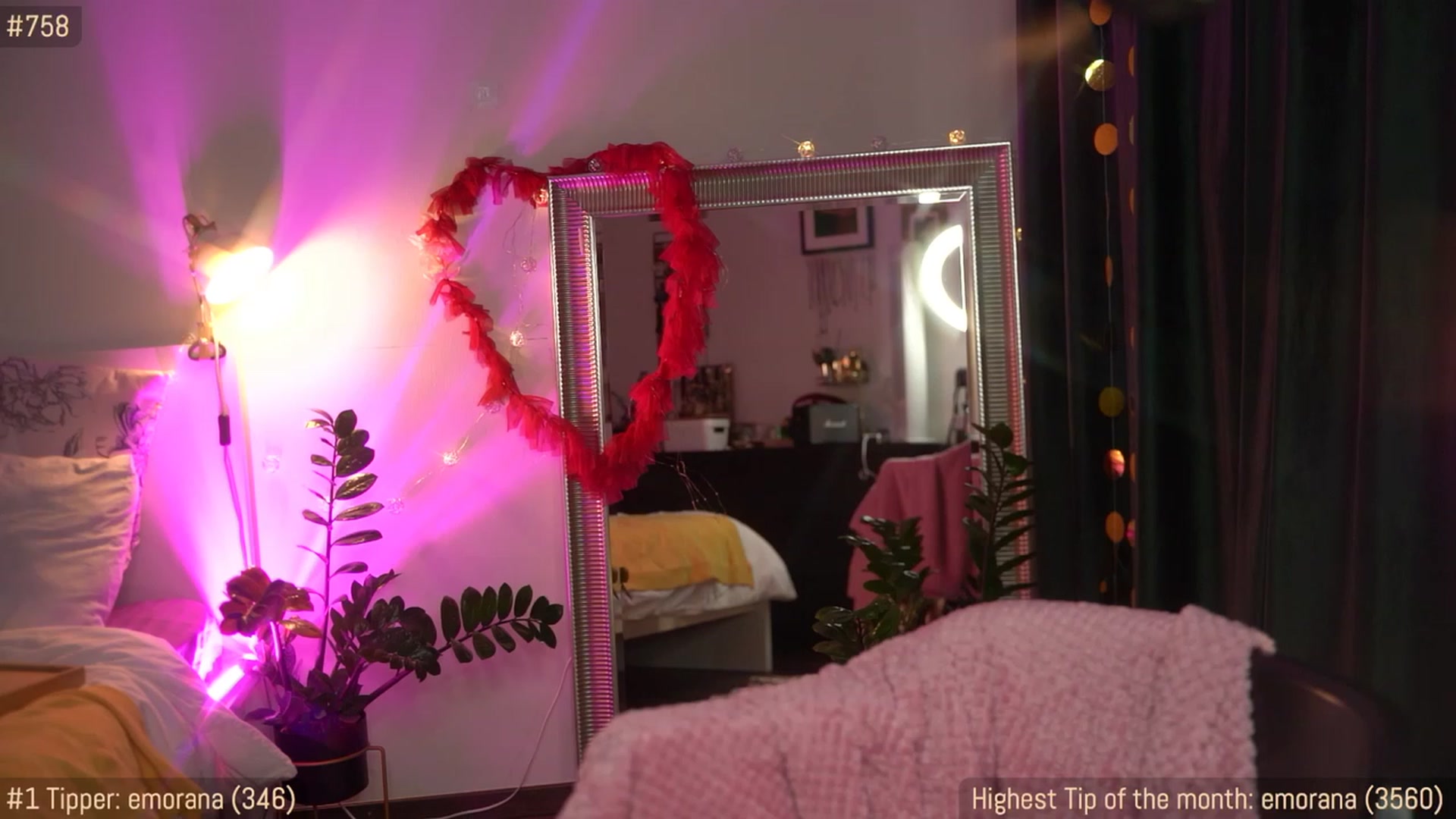 Gallery image thumbnail from Jade_Grail69's myfreecams stream on, 06/22/2023, 18:49 image 11 of 20