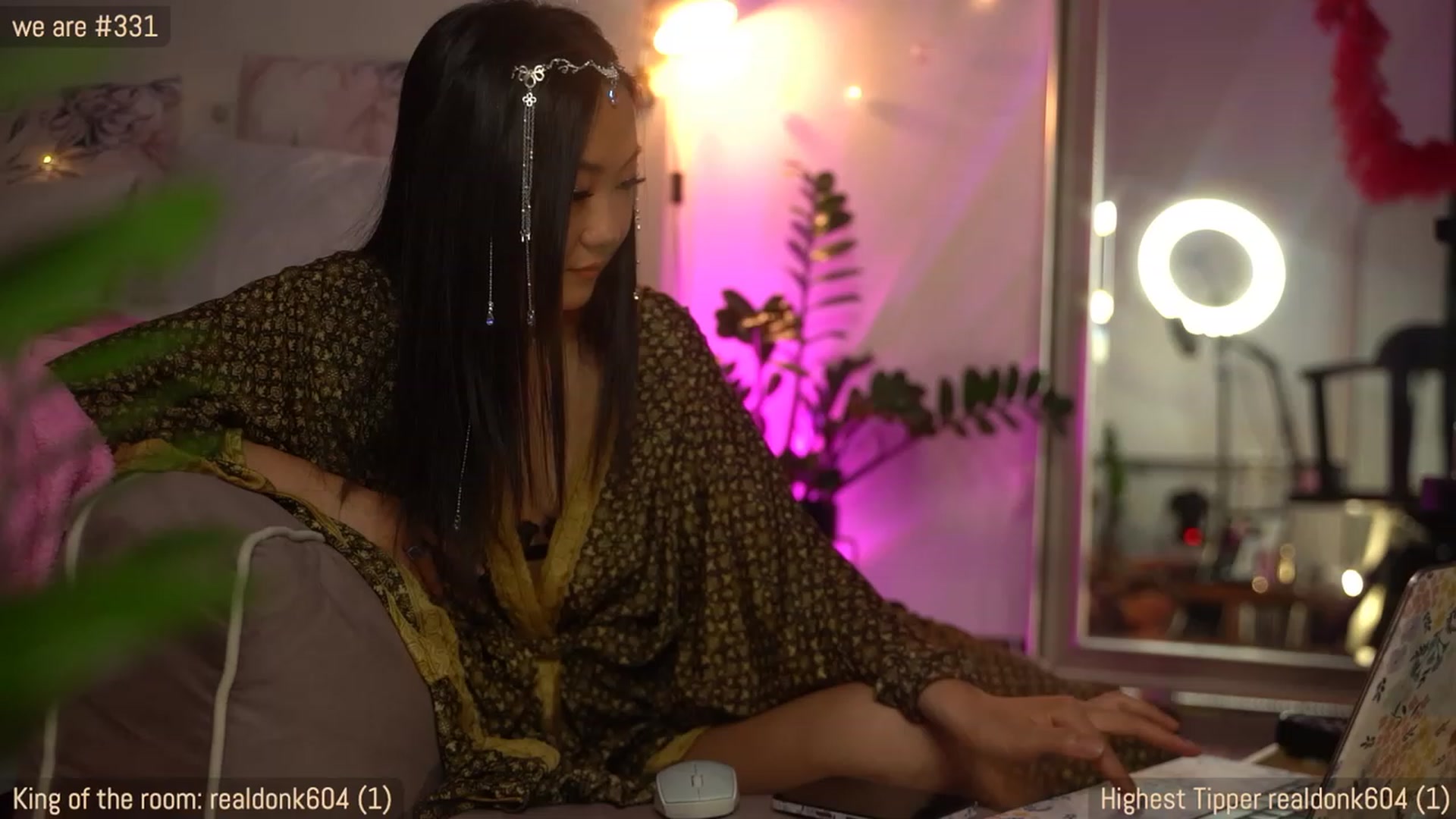 Gallery image thumbnail from Jade_Grail69's myfreecams stream on, 06/30/2023, 18:01 image 2 of 20