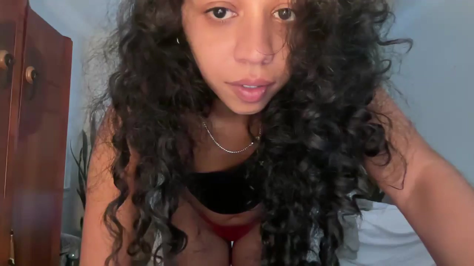 Gallery image thumbnail from Jade_Haze's myfreecams stream on, 12/25/2024, 23:09 image 1 of 20