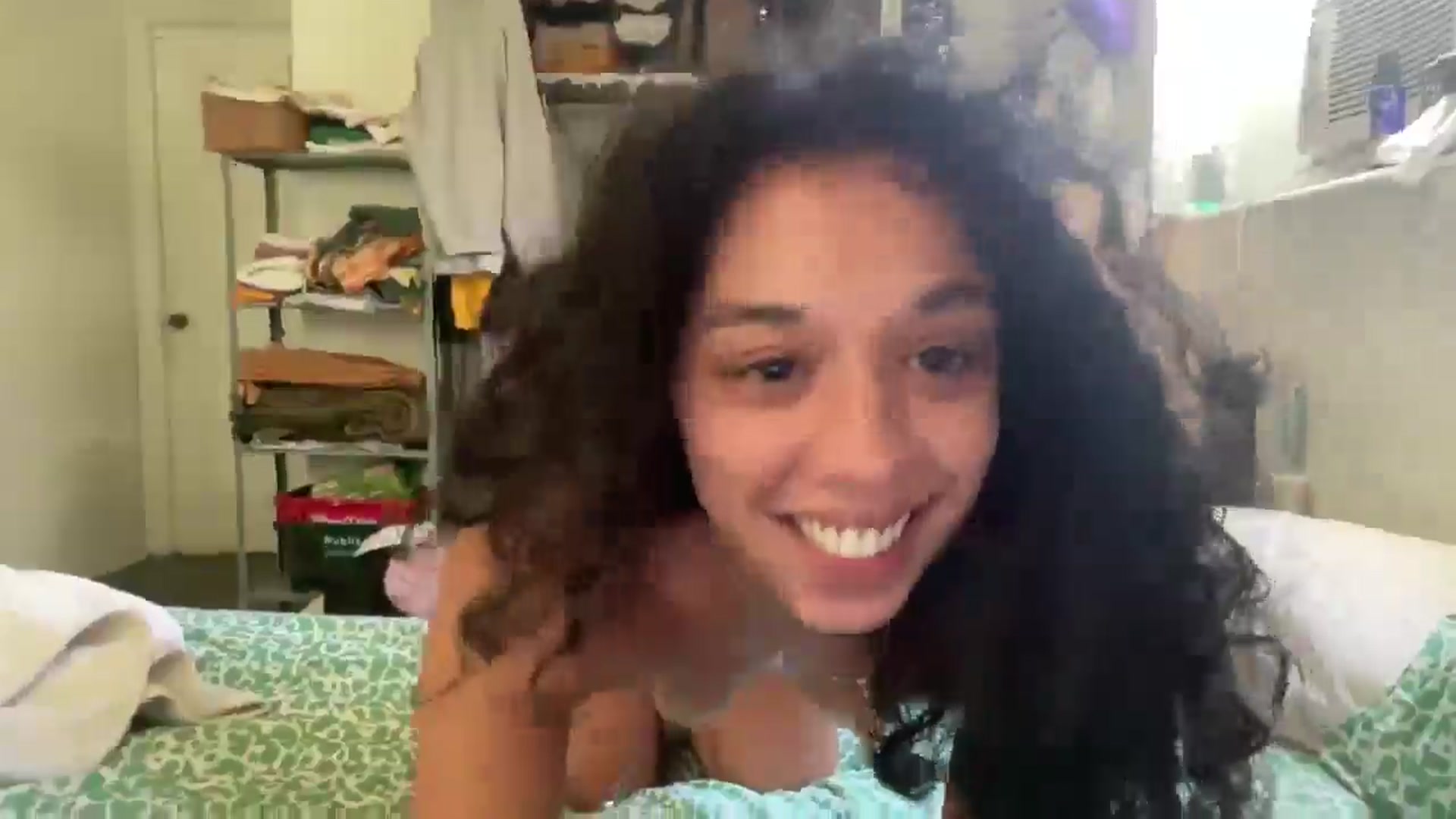 Gallery image thumbnail from Jade_Haze's myfreecams stream on, 03/12/2025, 16:03 image 11 of 20