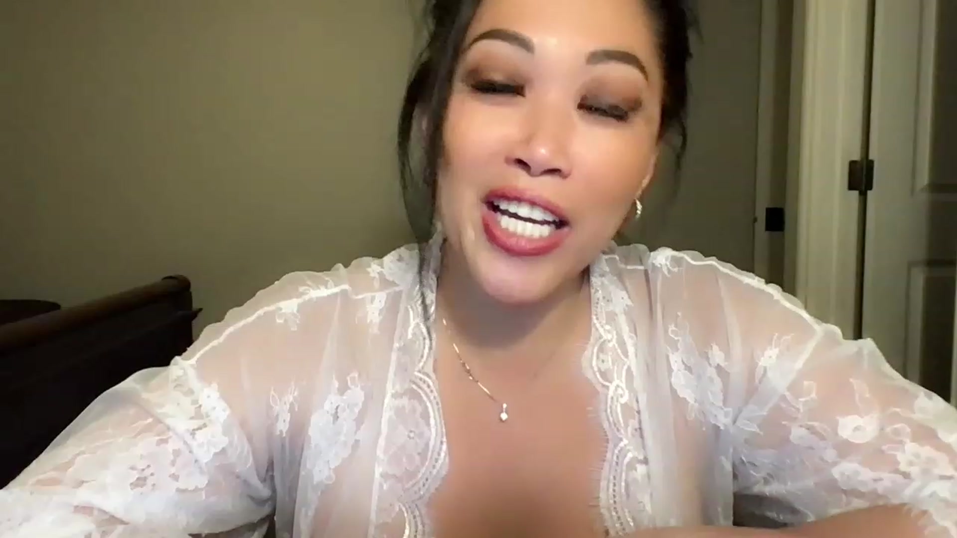 Gallery image thumbnail from Jade_Lee's myfreecams stream on, 12/03/2022, 04:27 image 2 of 20