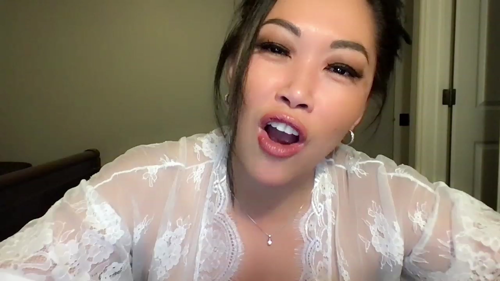 Gallery image thumbnail from Jade_Lee's myfreecams stream on, 12/03/2022, 04:27 image 4 of 20