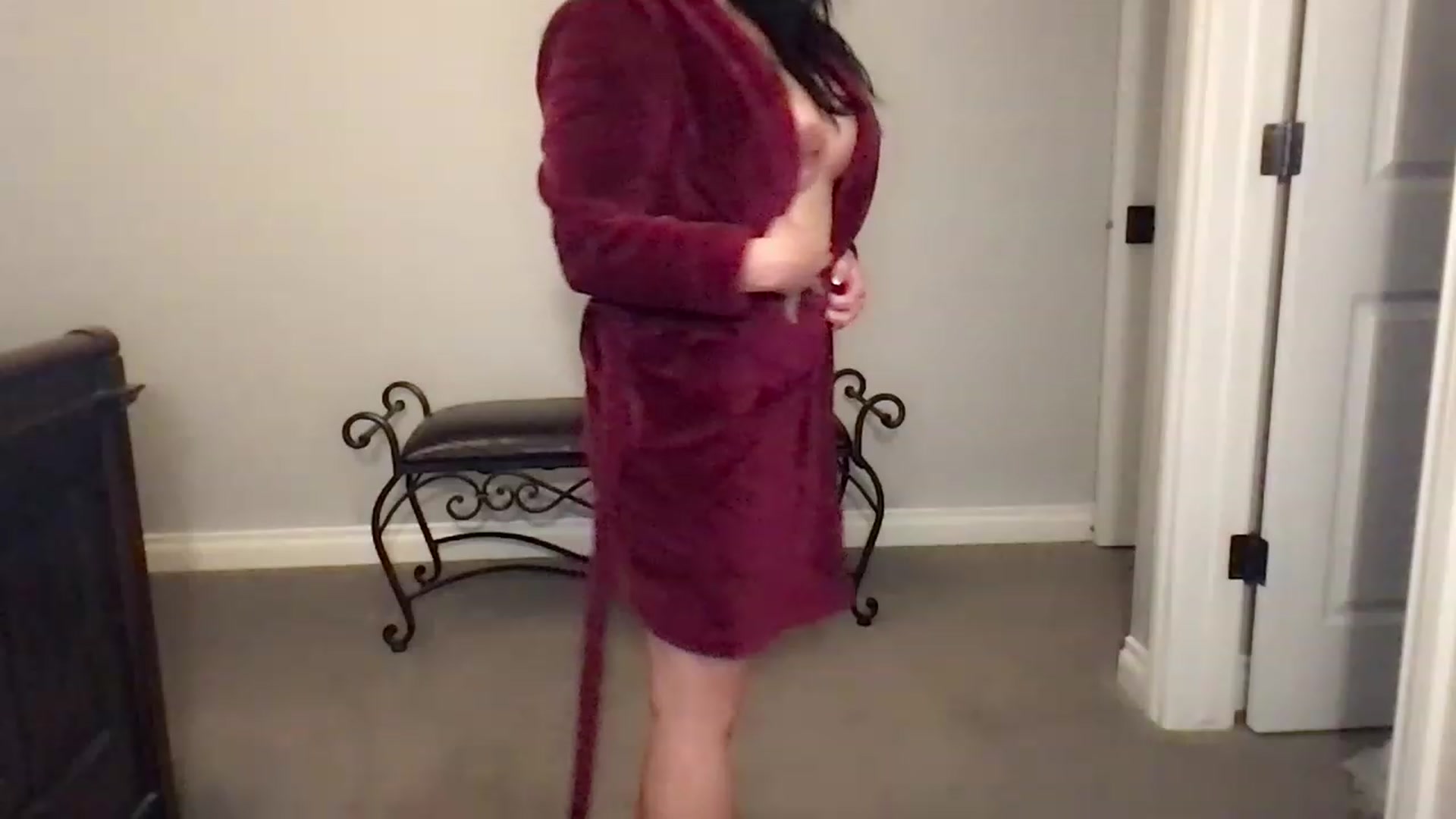 Gallery image thumbnail from Jade_Lee's myfreecams stream on, 12/03/2022, 04:36 image 11 of 20