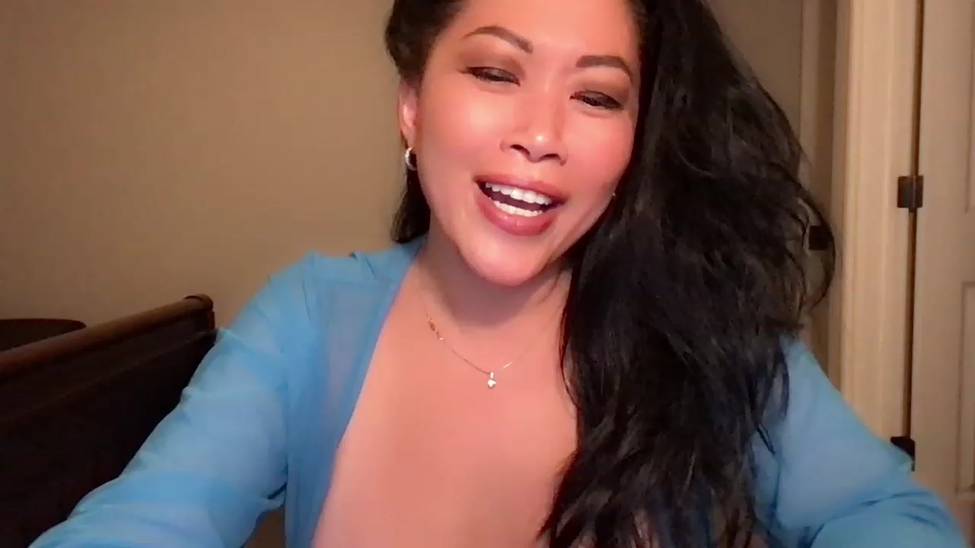 Gallery image thumbnail from Jade_Lee's myfreecams stream on, 12/05/2022, 03:42 image 11 of 20