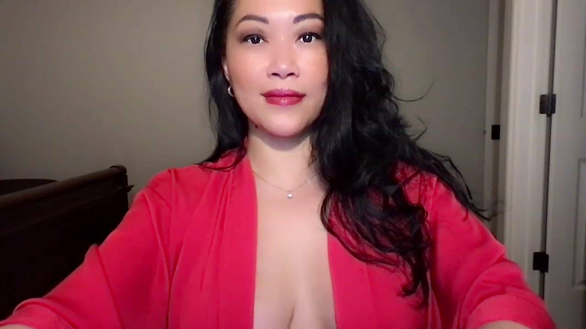Gallery image thumbnail from Jade_Lee's myfreecams stream on, 12/25/2022, 02:25 image 10 of 20