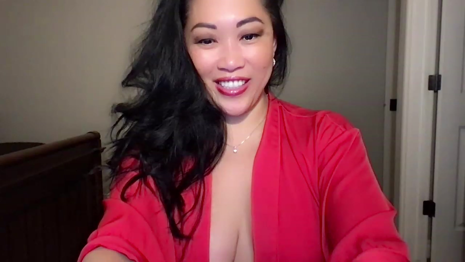 Gallery image thumbnail from Jade_Lee's myfreecams stream on, 12/25/2022, 02:25 image 2 of 20
