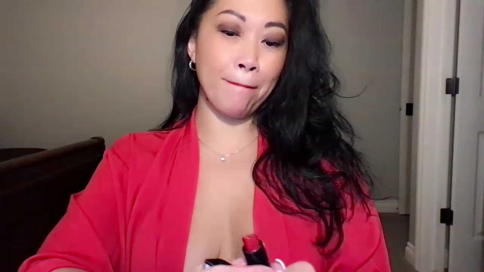 Gallery image thumbnail from Jade_Lee's myfreecams stream on, 12/25/2022, 02:25 image 9 of 20