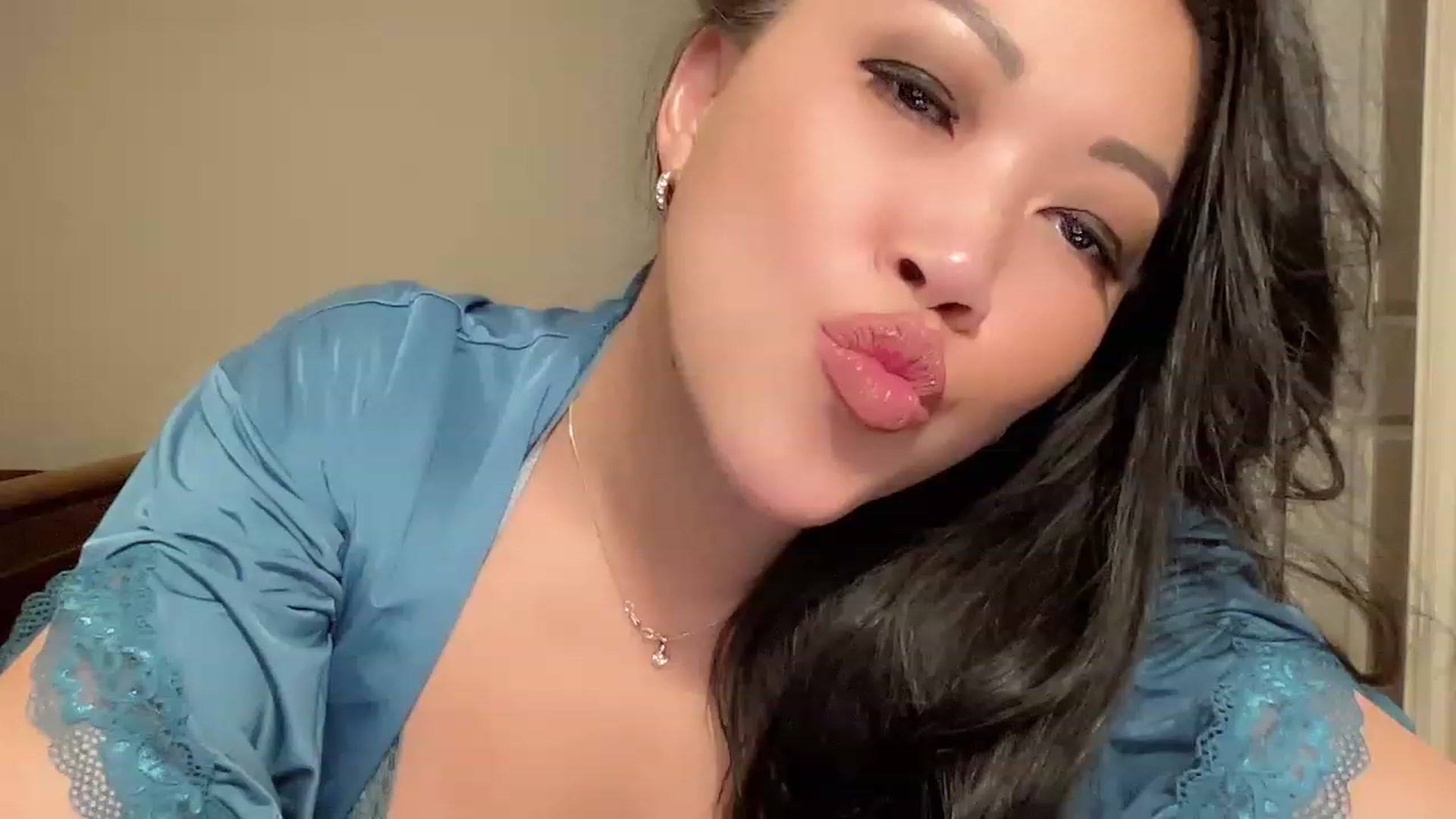Gallery image thumbnail from Jade_Lee's myfreecams stream on, 01/13/2023, 02:48 image 19 of 20