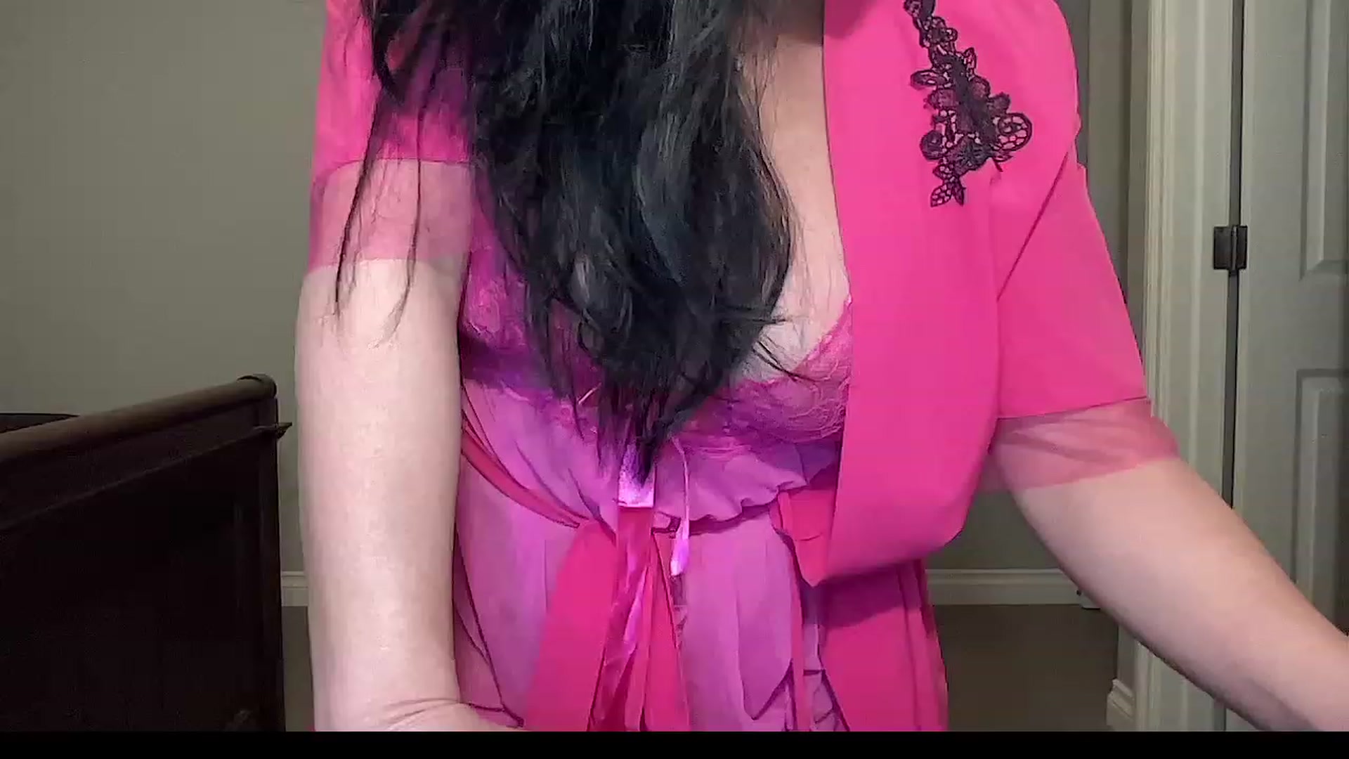 Gallery image thumbnail from Jade_Lee's myfreecams stream on, 02/19/2023, 02:40 image 17 of 20