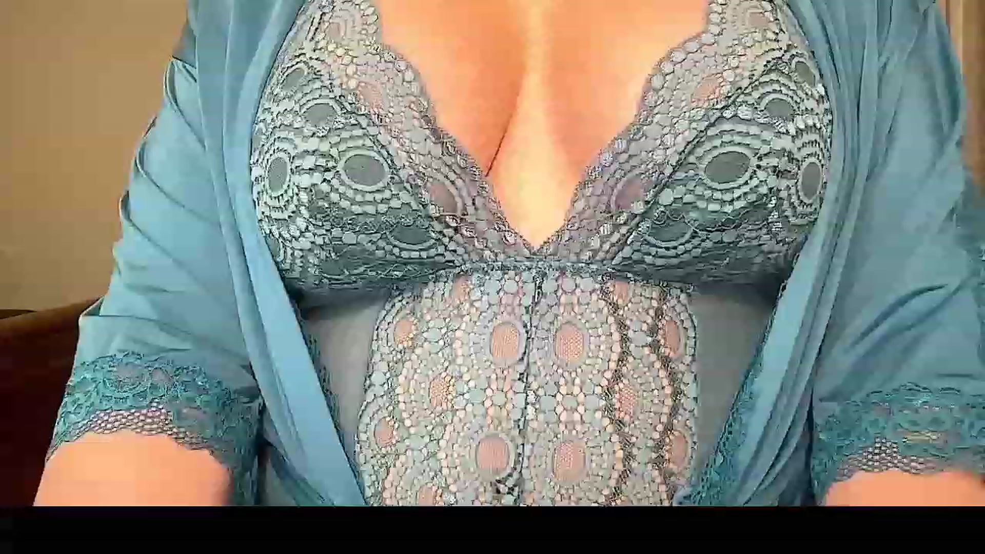 Gallery image thumbnail from Jade_Lee's myfreecams stream on, 03/28/2023, 01:22 image 7 of 20